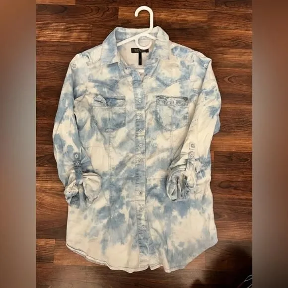Product image for Buffalo David Britton Bleached Denim Chambray Blue Button Down Shirt Size M