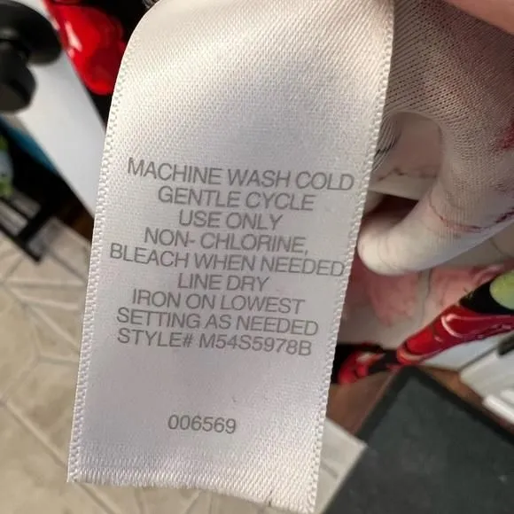 Listing Image Blurred Background