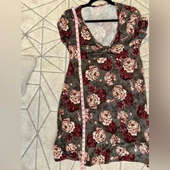 Listing Image Blurred Background