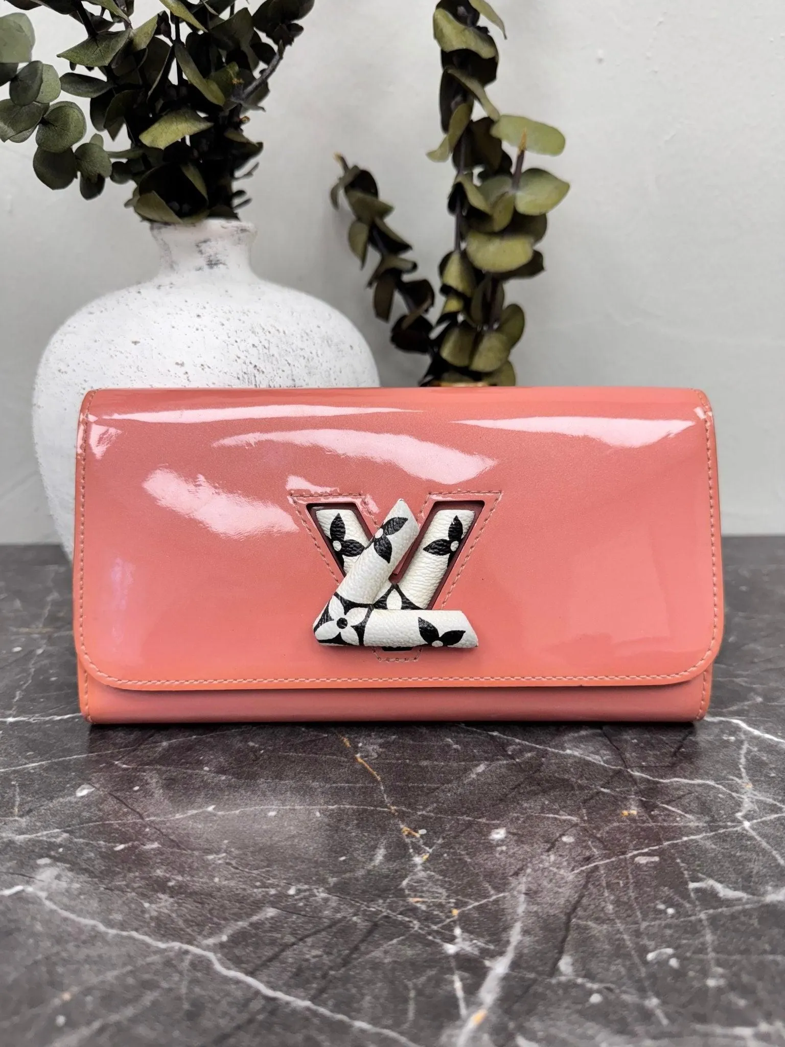 Louis Vuitton Pink Vernis Twist Long Wallet