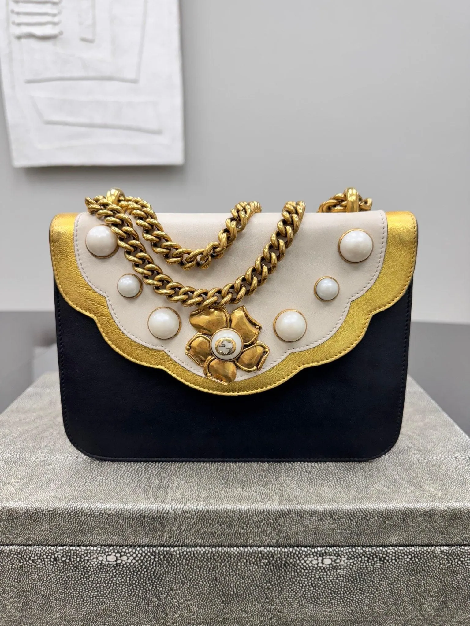 Gucci Black And Gold Leather Pearly Peony Small Chain Shoulder Bag
