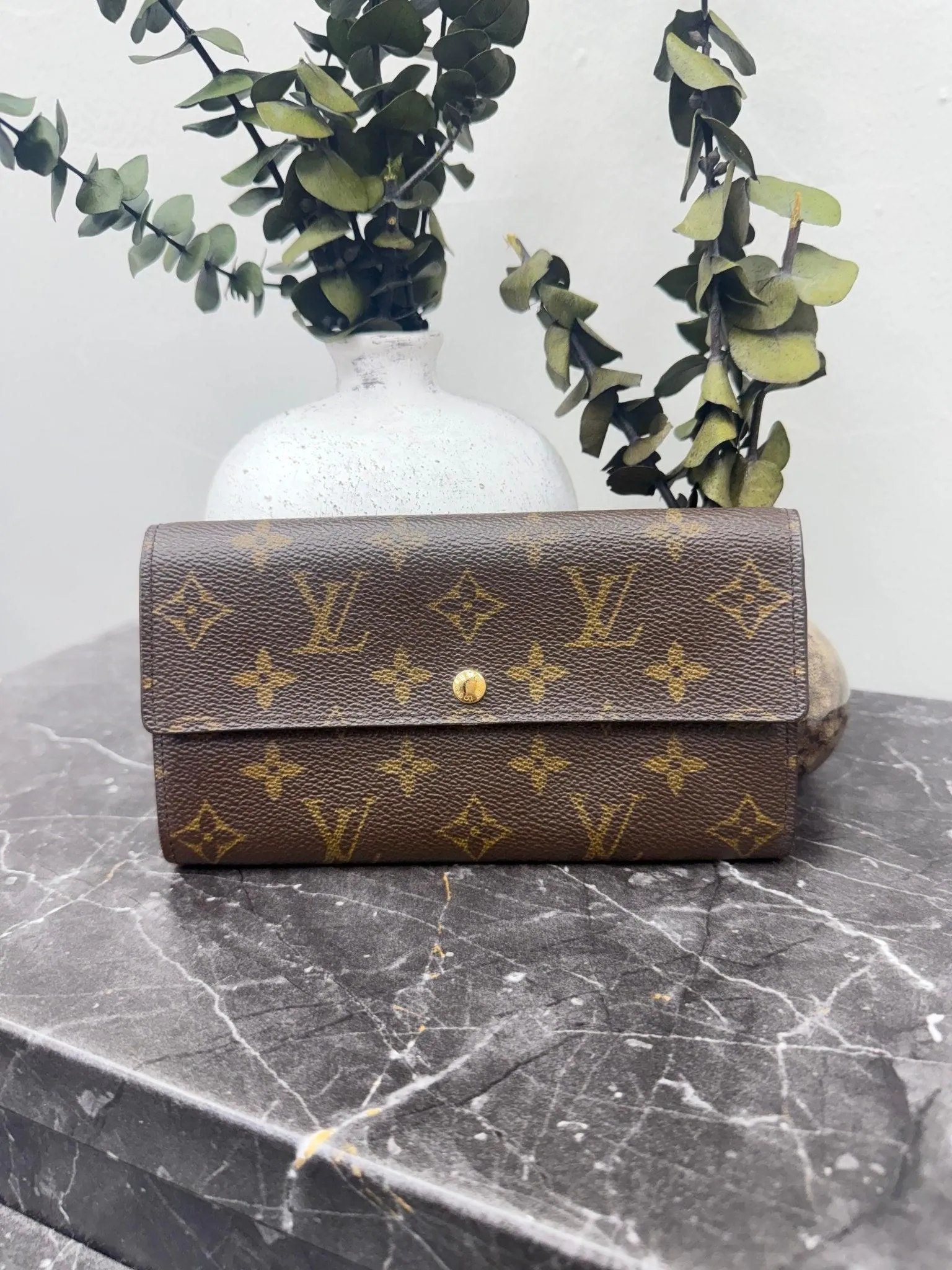 Louis Vuitton Monogram Sarah Wallet