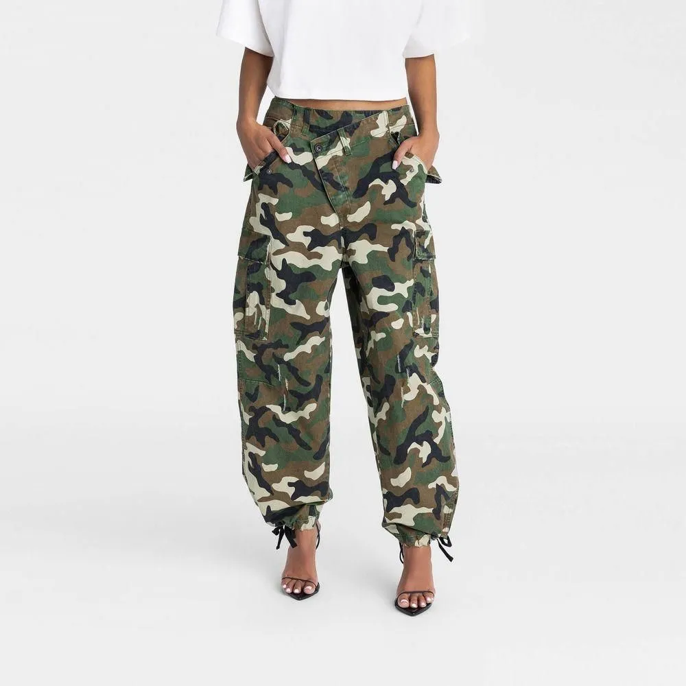 New without Tags - Size: XS - KBB by KAHLANA Women's Mid-Rise Straight Leg 'The Cargo Jogger' - Dark