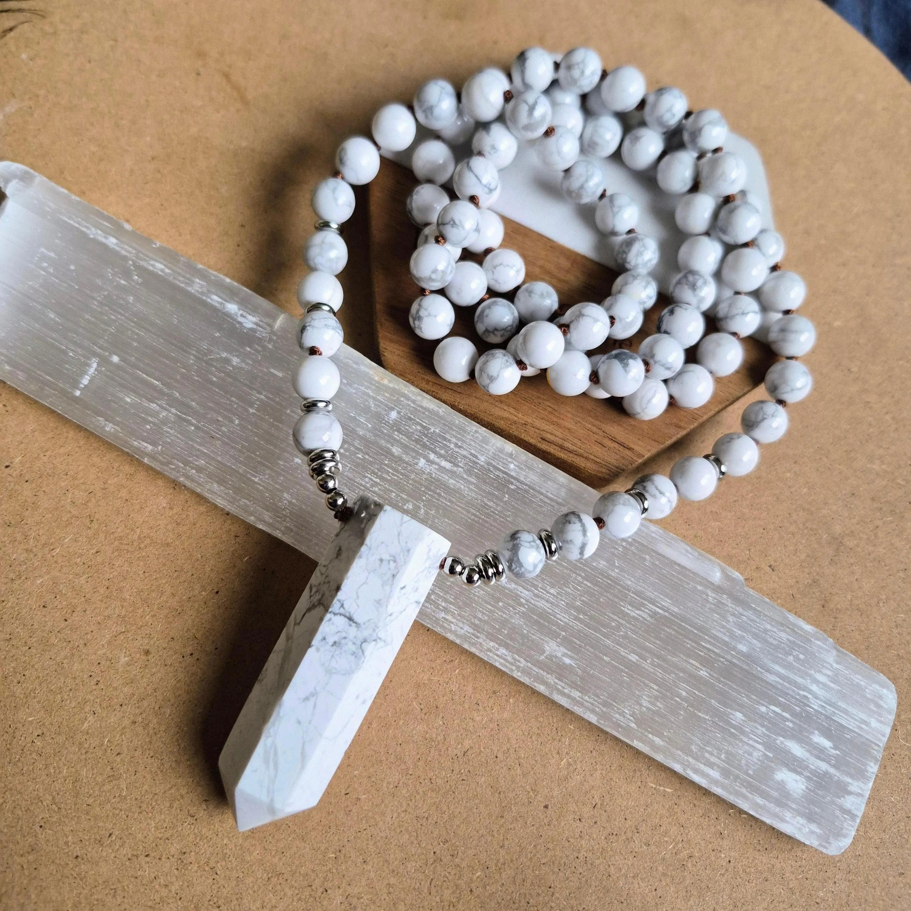 Howlite Knotted Long Necklace with Large Point 32"