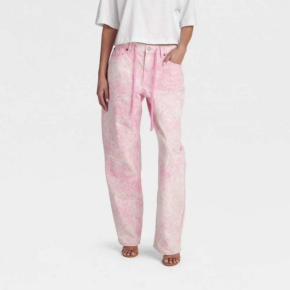 New without Tags - Size: 2 - KBB by KAHLANA Women's Mid-Rise Barrel Leg 'The Lynnox Jean' - Pink