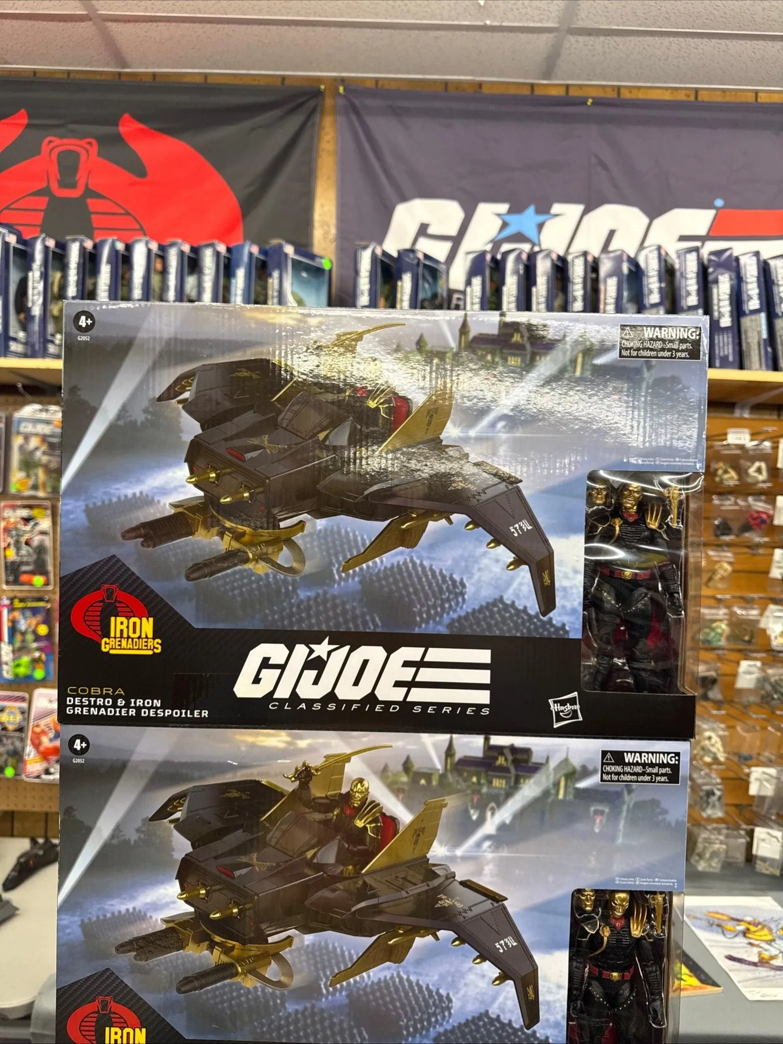 G.I. Joe Classified 6" Scale Vehicle Figure - Destro & Iron Grenadier Despoiler