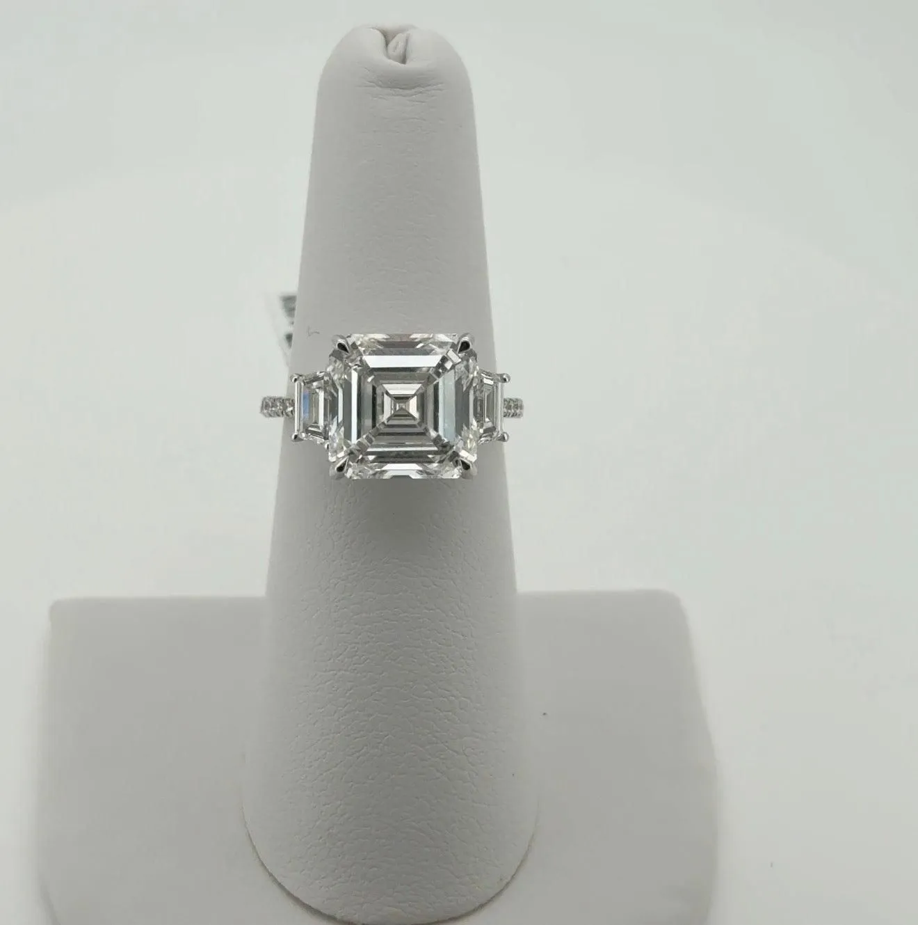 7.05ct Asscher E VS1 Lab Diamond 14kt White Gold Ring SA5641R-10.5-1