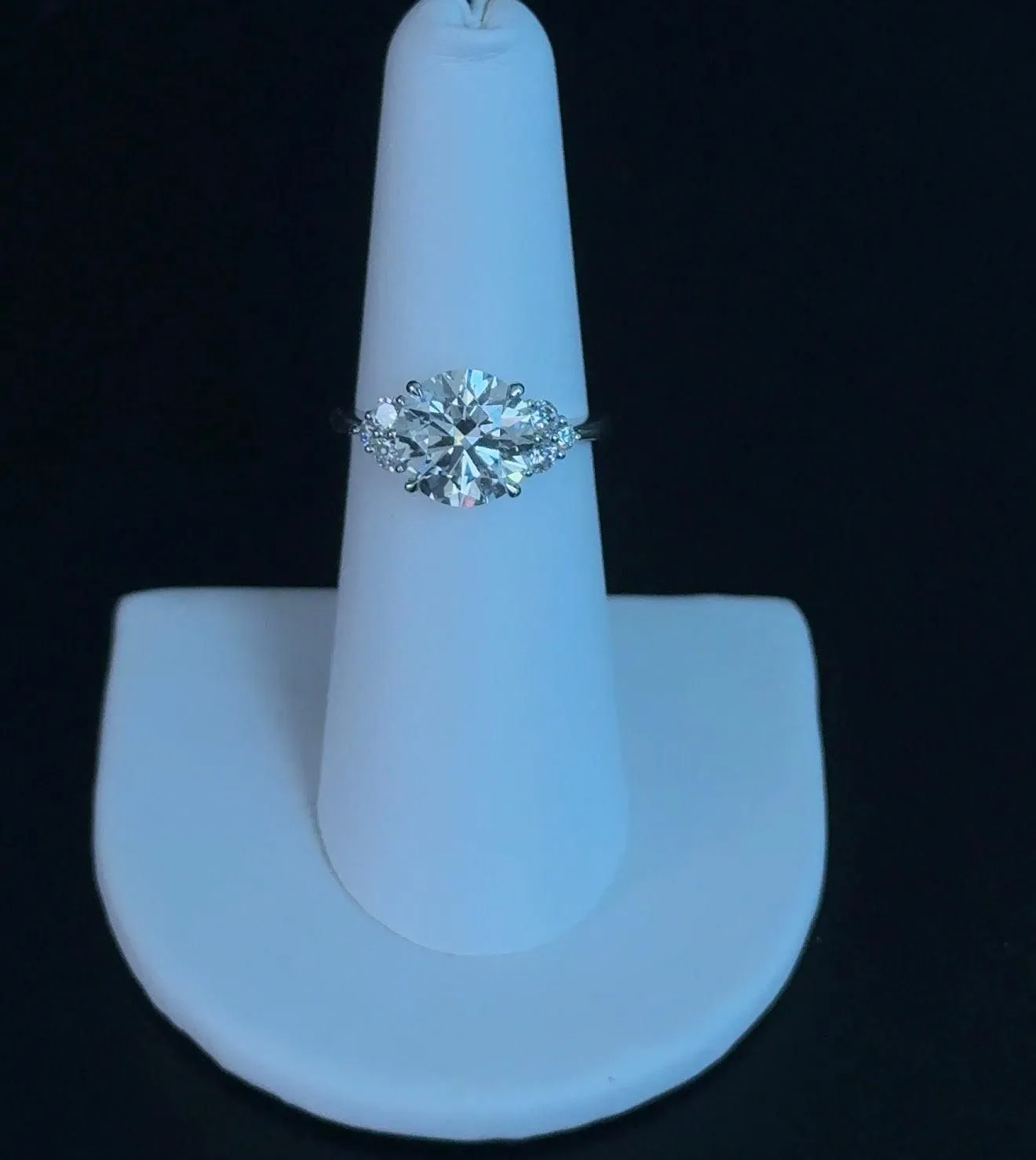 3.15ct Round E VS1 Lab Diamond 14kt White Gold Engagement Ring SA5735R-9.5