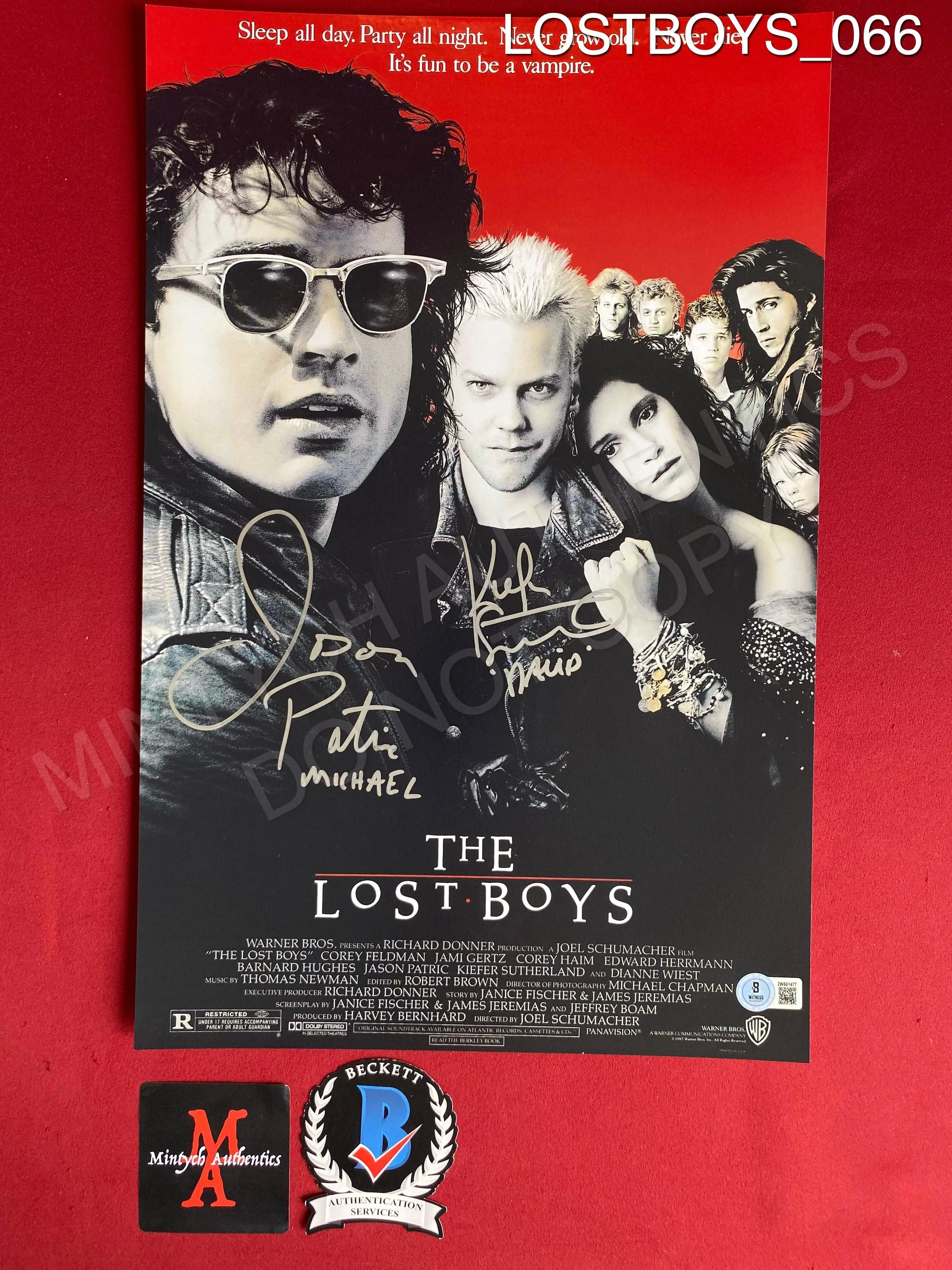 LOSTBOYS_066 - 11x17 Photo Autographed By Kiefer Sutherland & Jason Patric