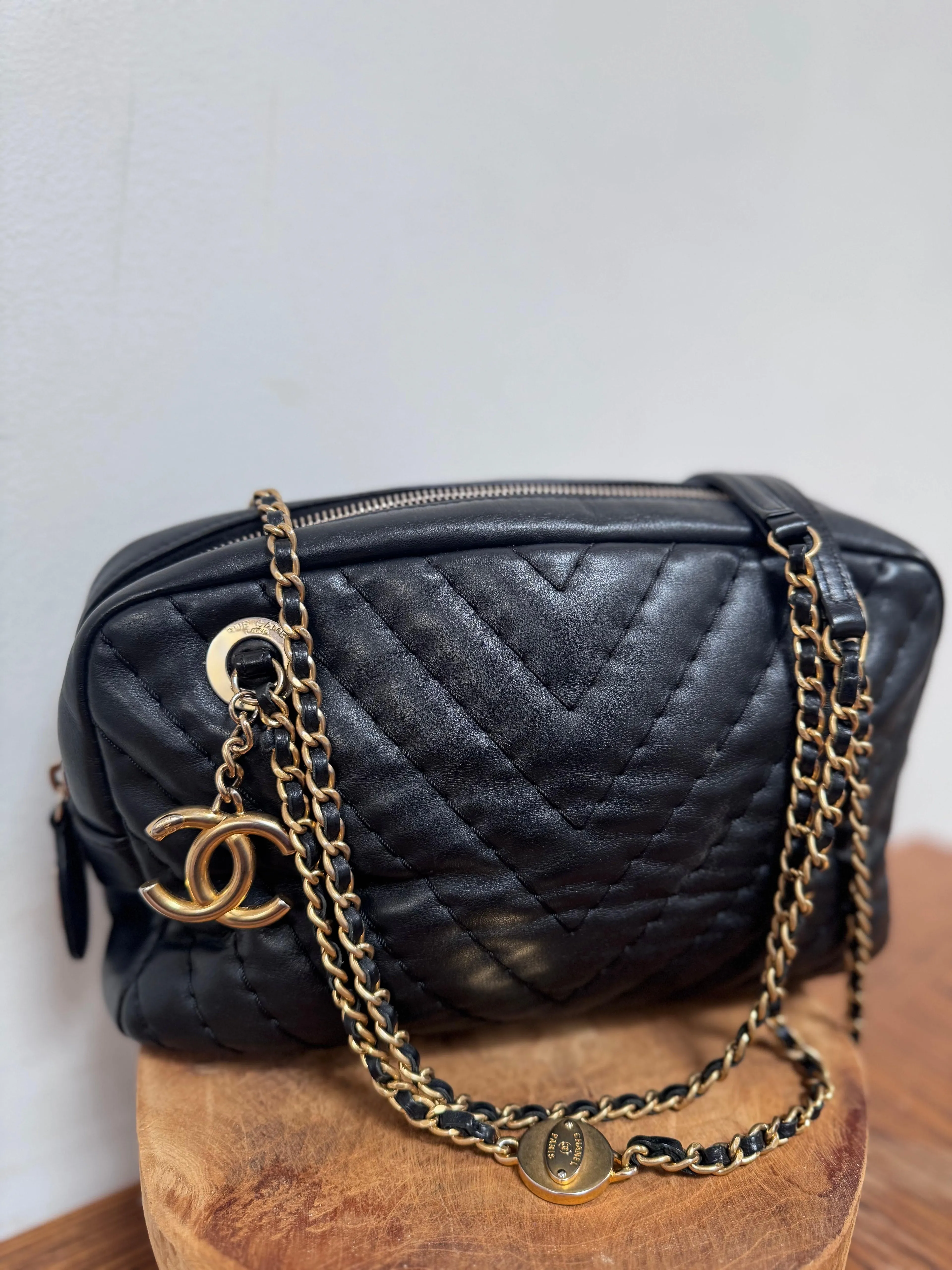 Chanel chevron shoulder bag