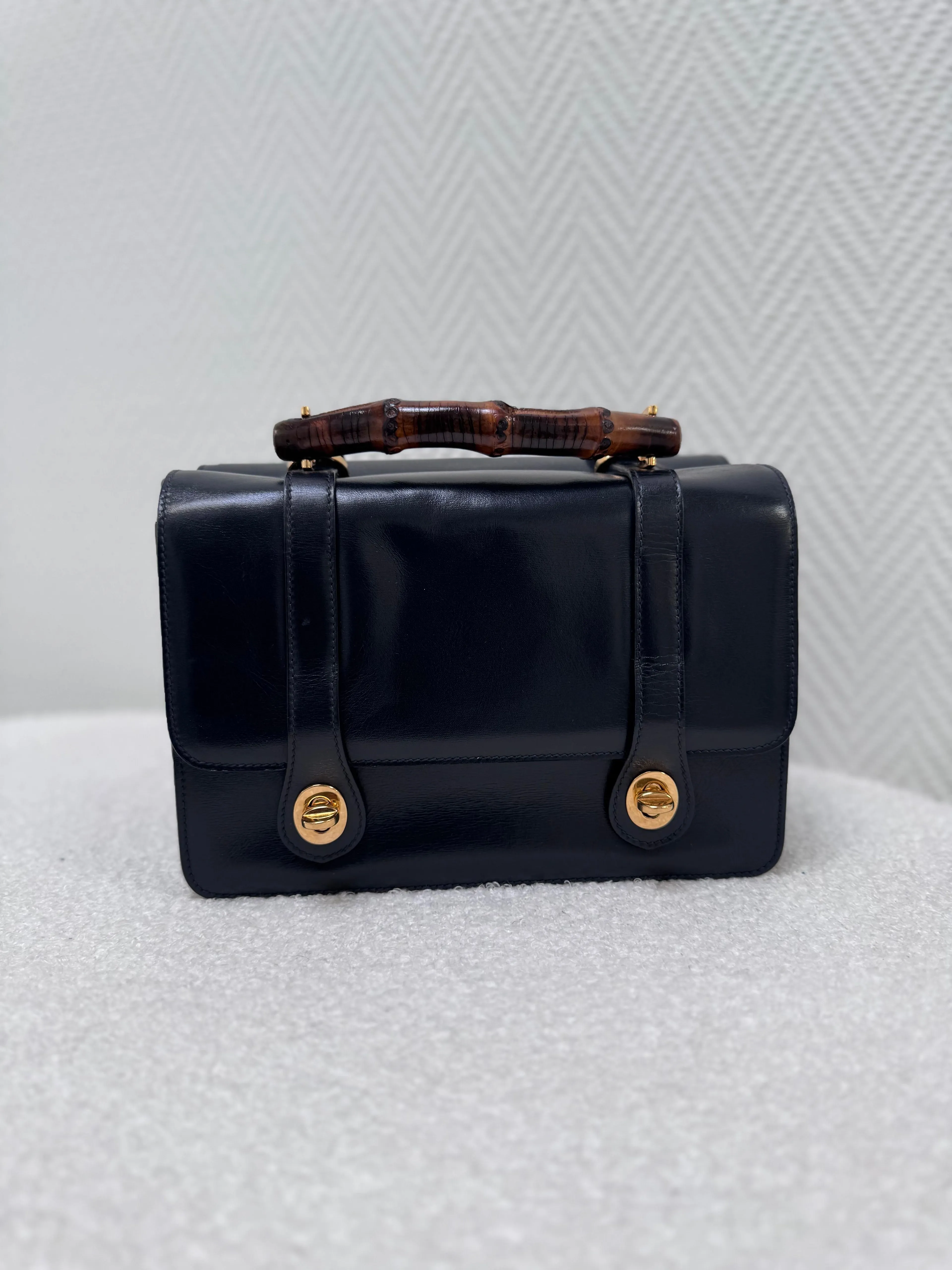 Gucci cartelini