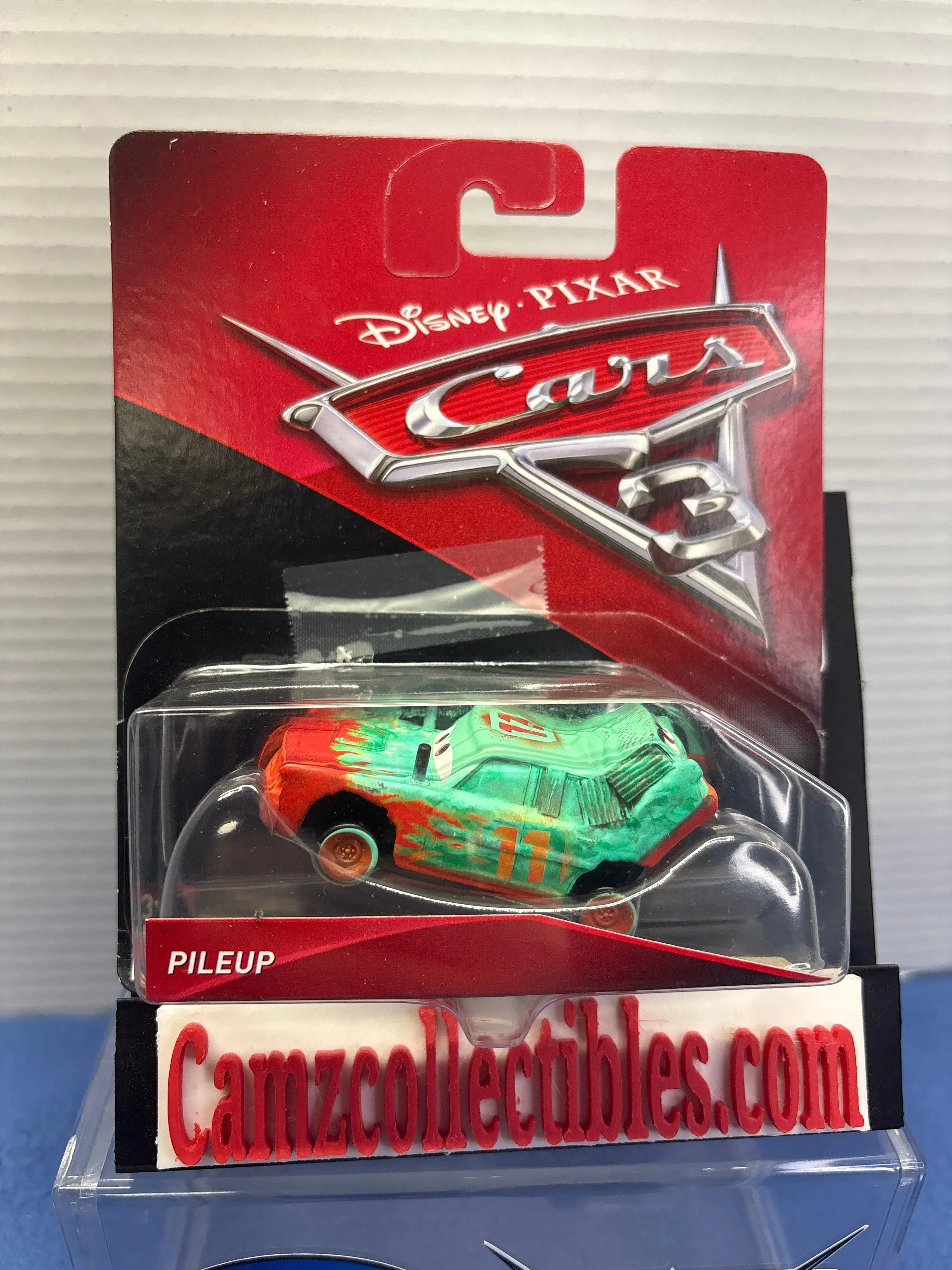 Disney Pixar Cars 3 Thunder Hollow Pileup