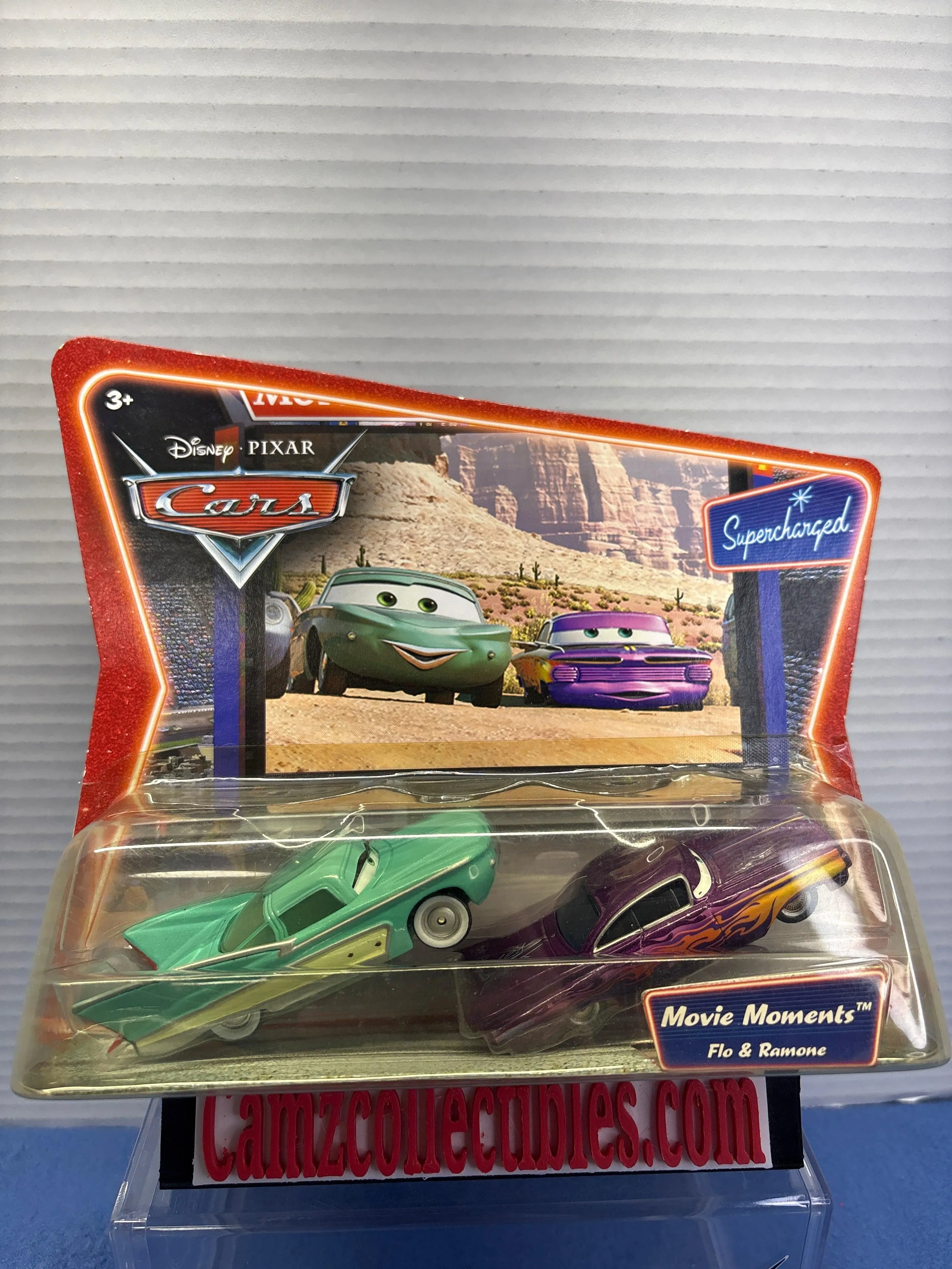 Disney Pixar Cars Supercharged Movie Moments Flo & Ramone (damaged package)