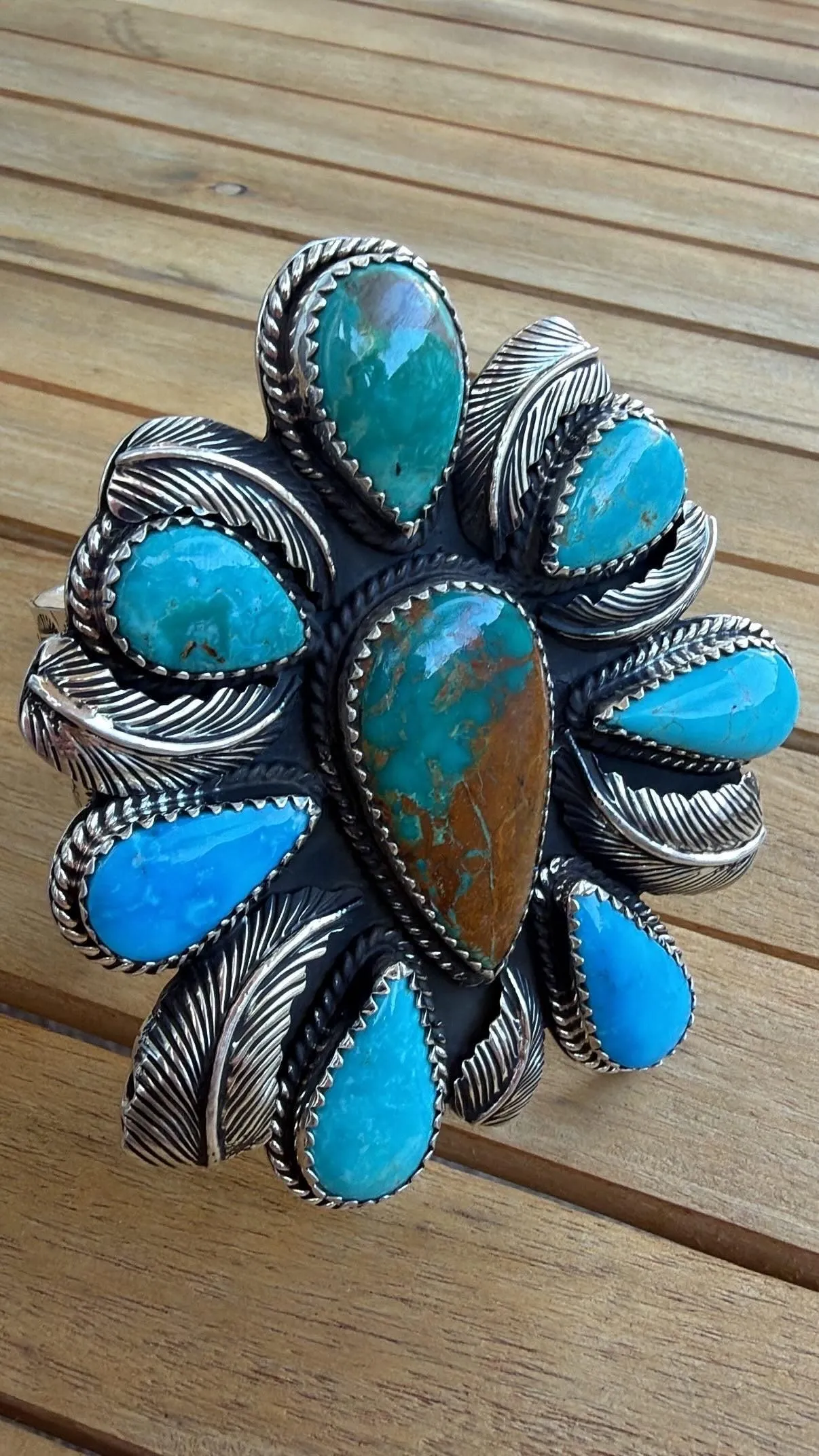 JESUS VEGA OMBRE ROYSTON CLUSTER ADJUSTABLE NATIVE HANDMADE LEAF CUFF (LL 25)
