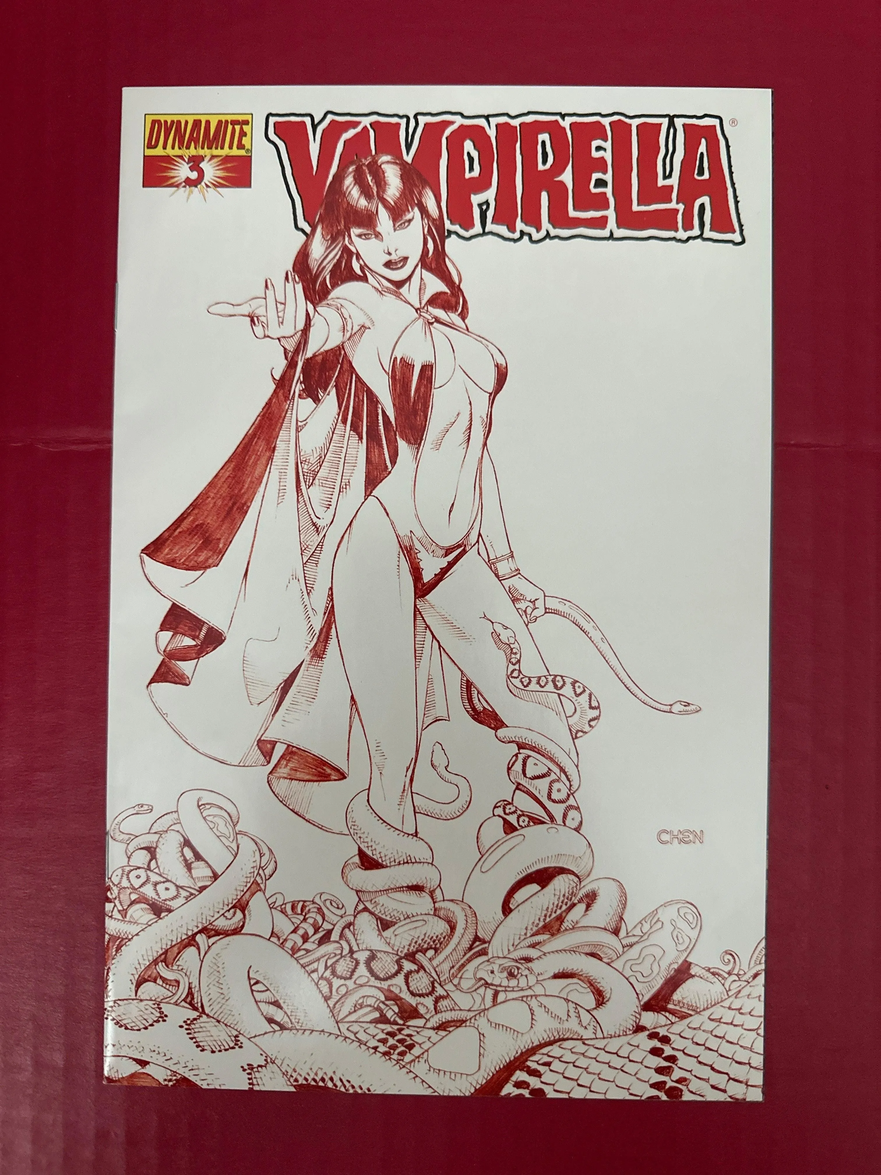 Vampirella, Vol. 1 #3 (Dynamite Entertainment 2011) Chen Blood Red 1:10 Variant Cover