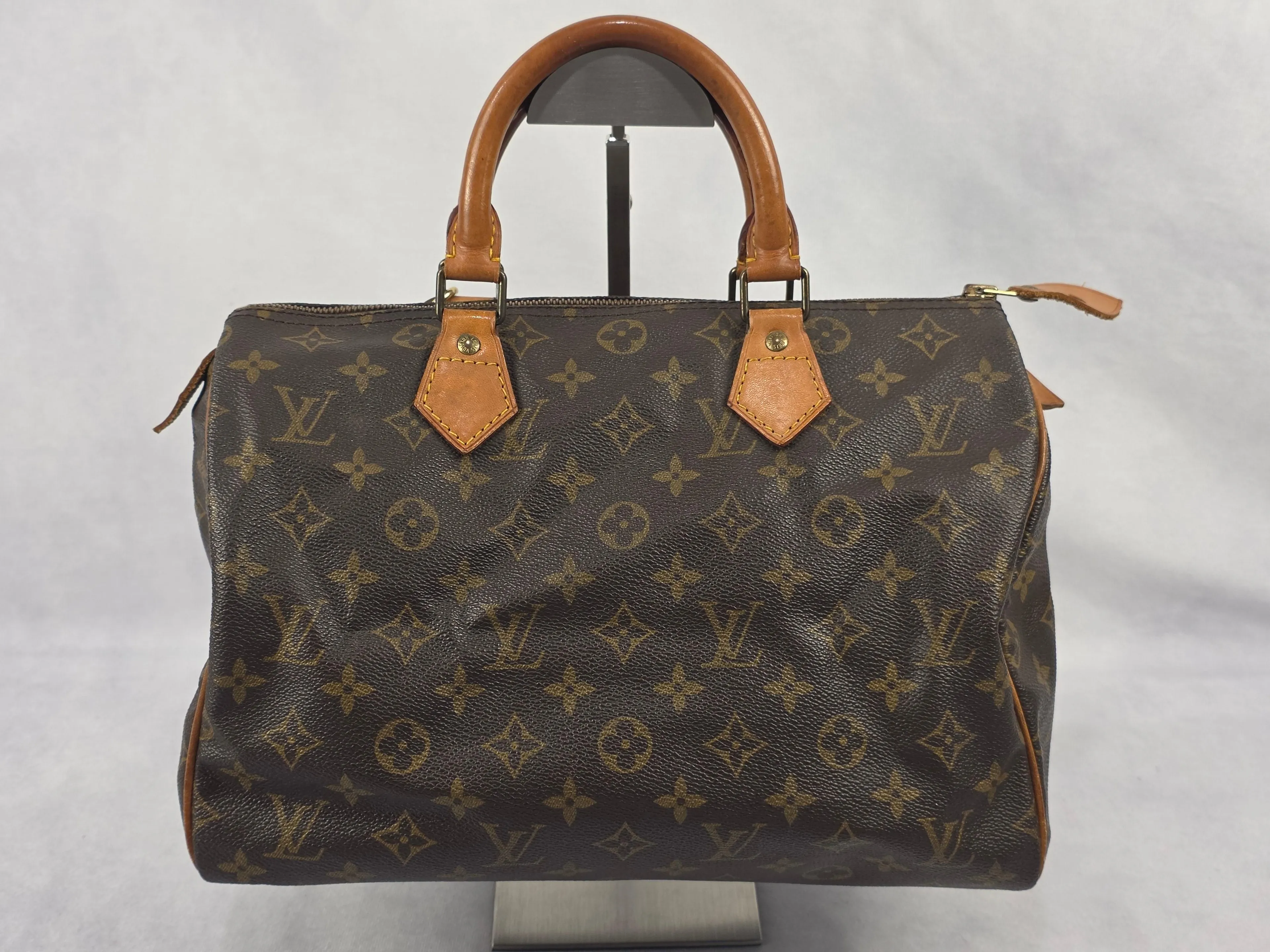 Louis Vuitton Vintage Monogram Canvas Speedy 30, VI862