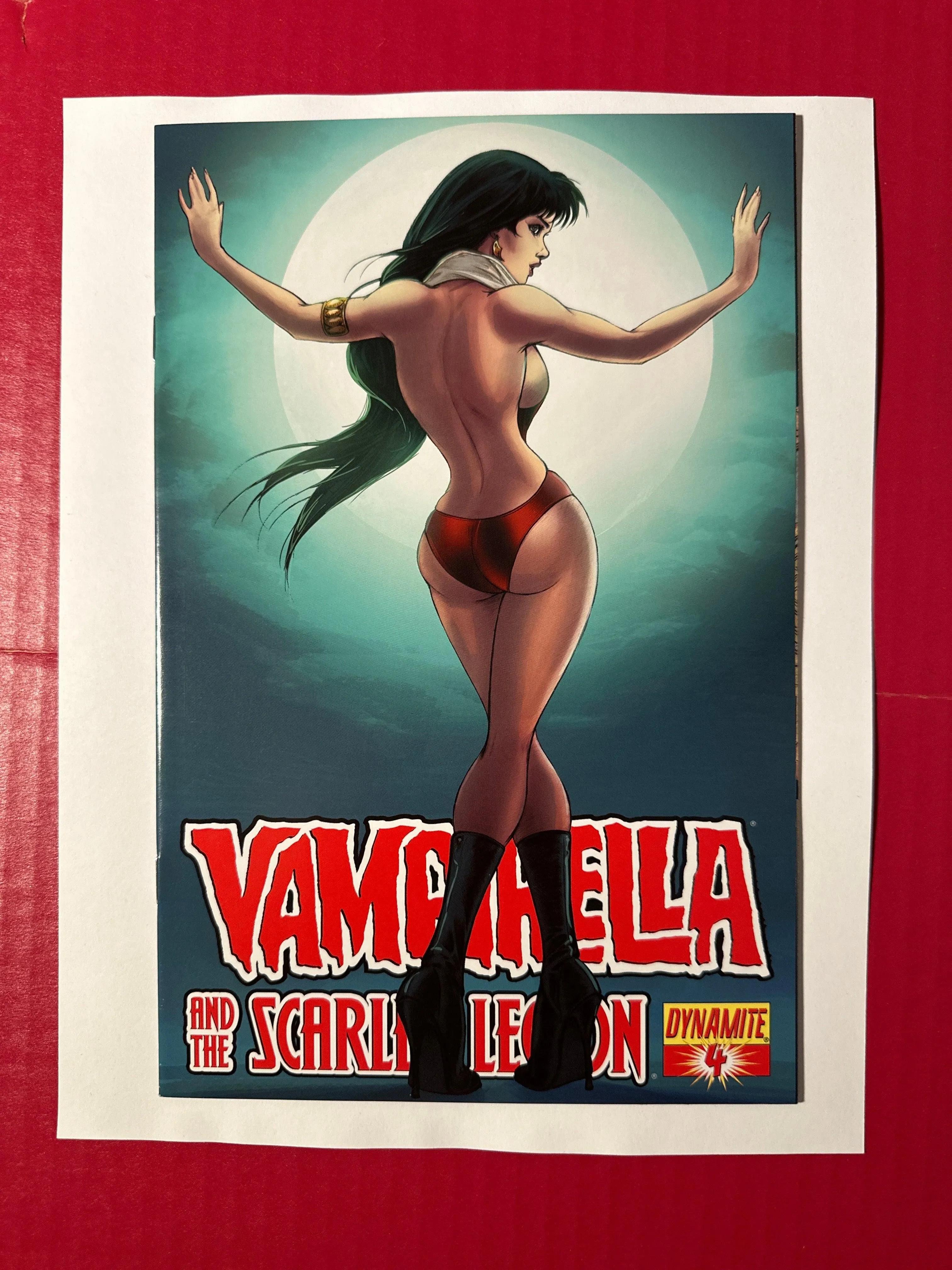 Vampirella and the Scarlet Legion #4 (Dynamite Entertainment 2011)