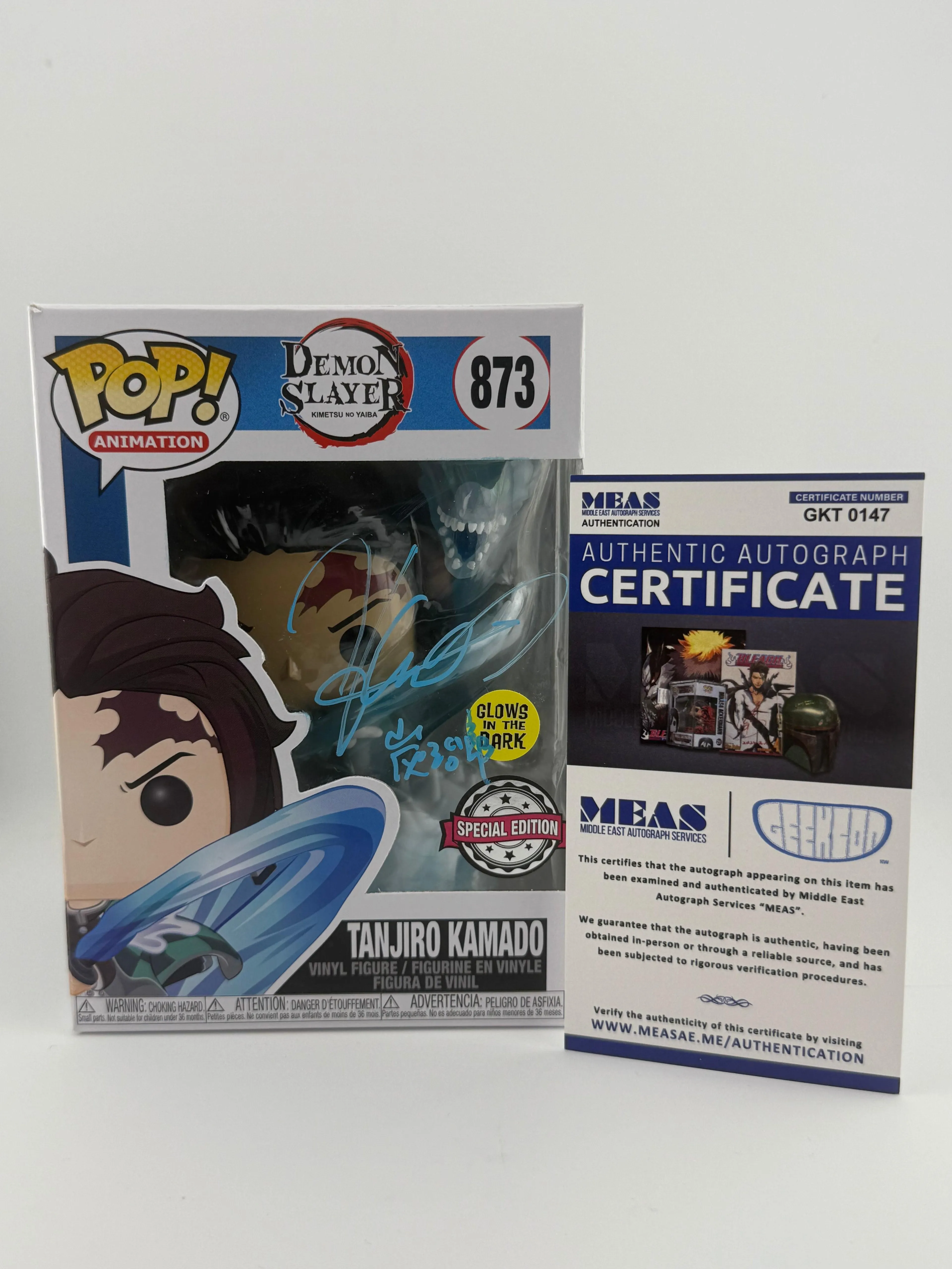 Funko POP! JVA SIGNED TANJIRO KAMADO 873 GITD SE