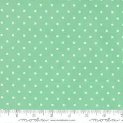 A Cat Named Stitch Green 55345 19 Moda Half Yard