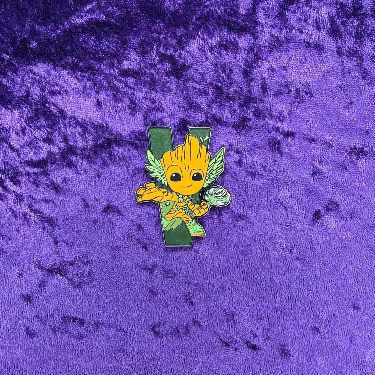 Groot as Thor “V” Pin | We Are Groot Mystery Series