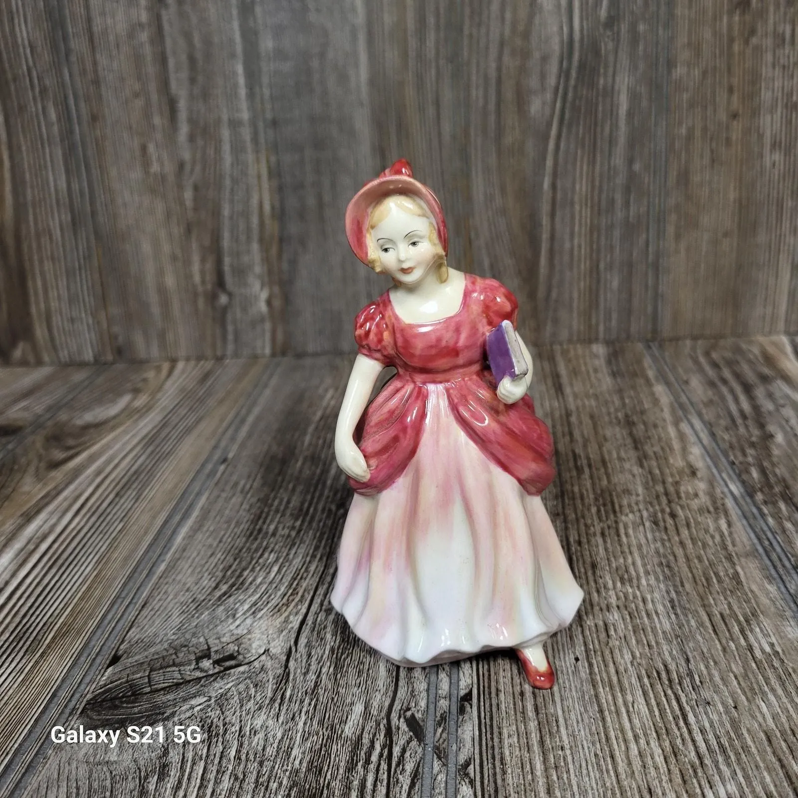 70f27f450a46588c91f94d370bbb1a49eaf79703 Picture 0