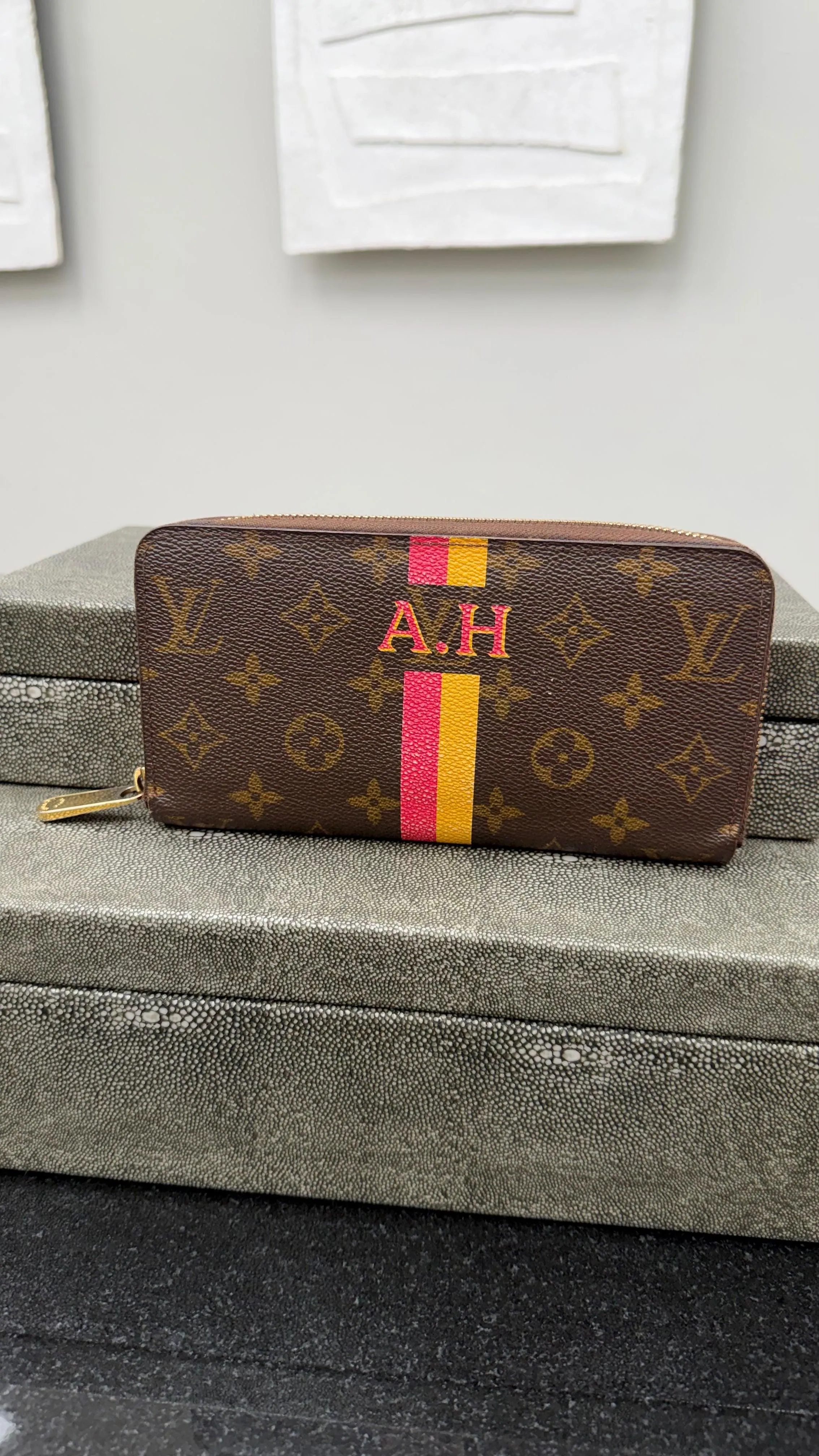 Louis Vuitton Monogram Zippy Wallet