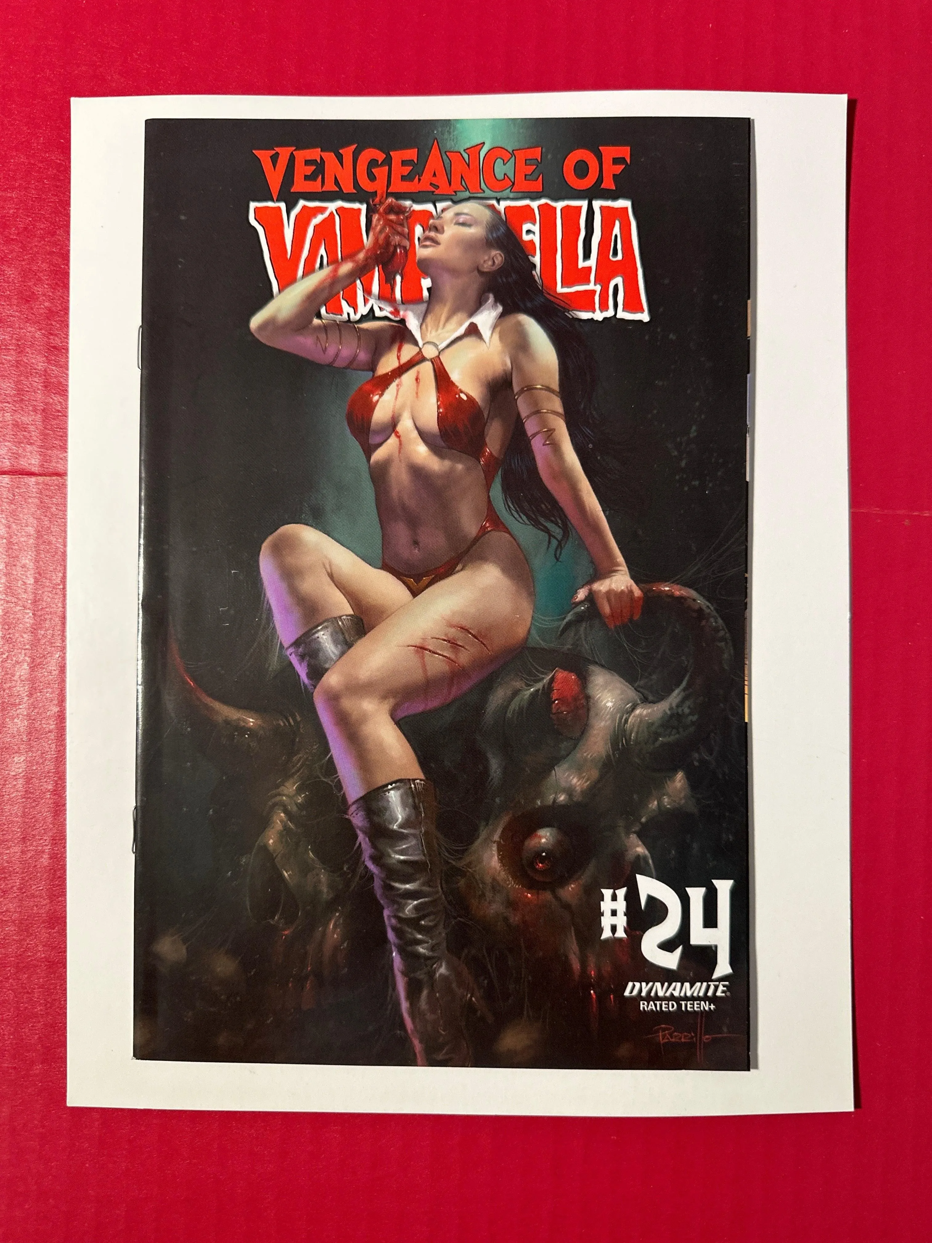 Vengeance of Vampirella, Vol. 2 #24 (Dynamite Entertainment 2021) Lucio Parrillo