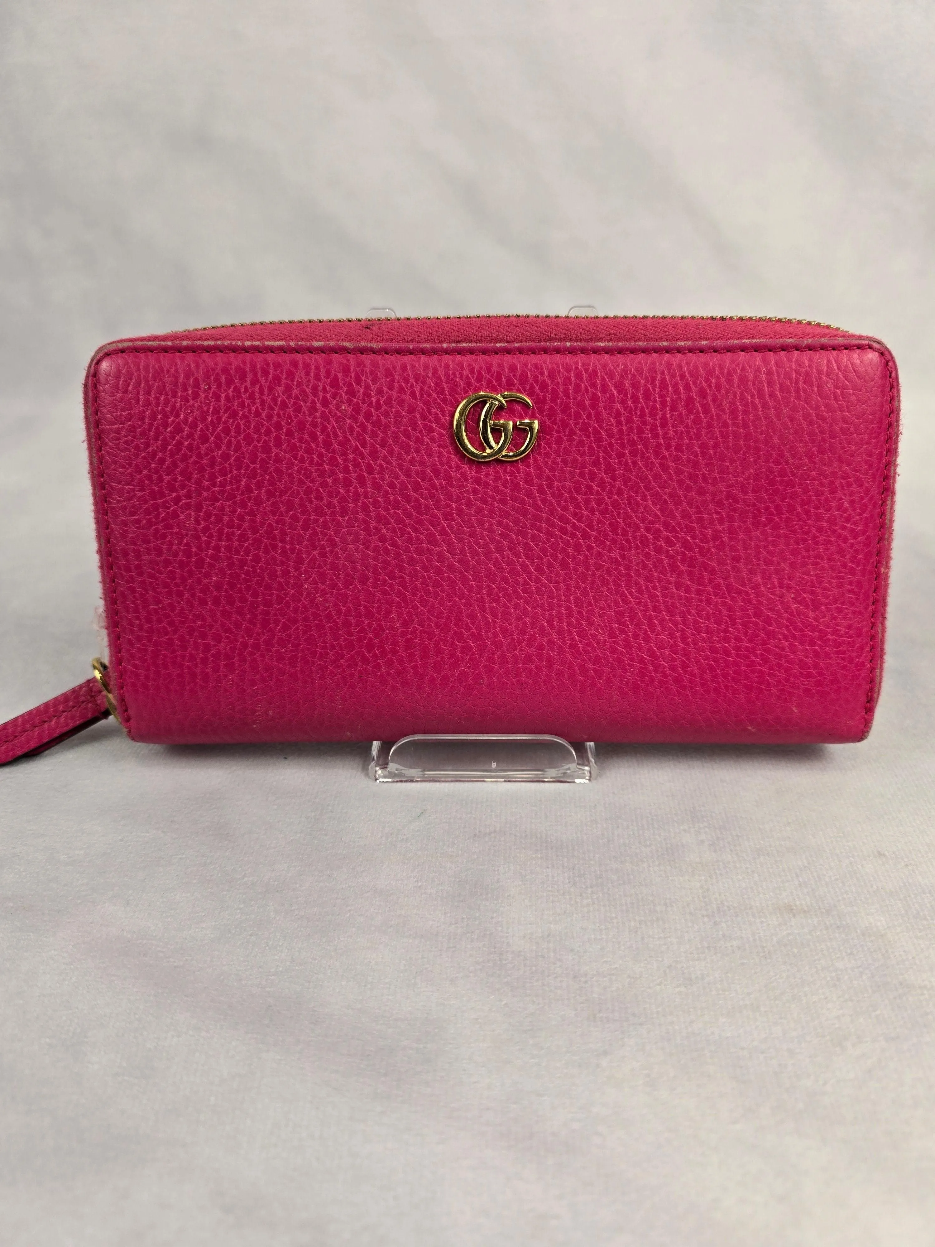 Gucci GG Marmont Zip-Around Wallet in Pink