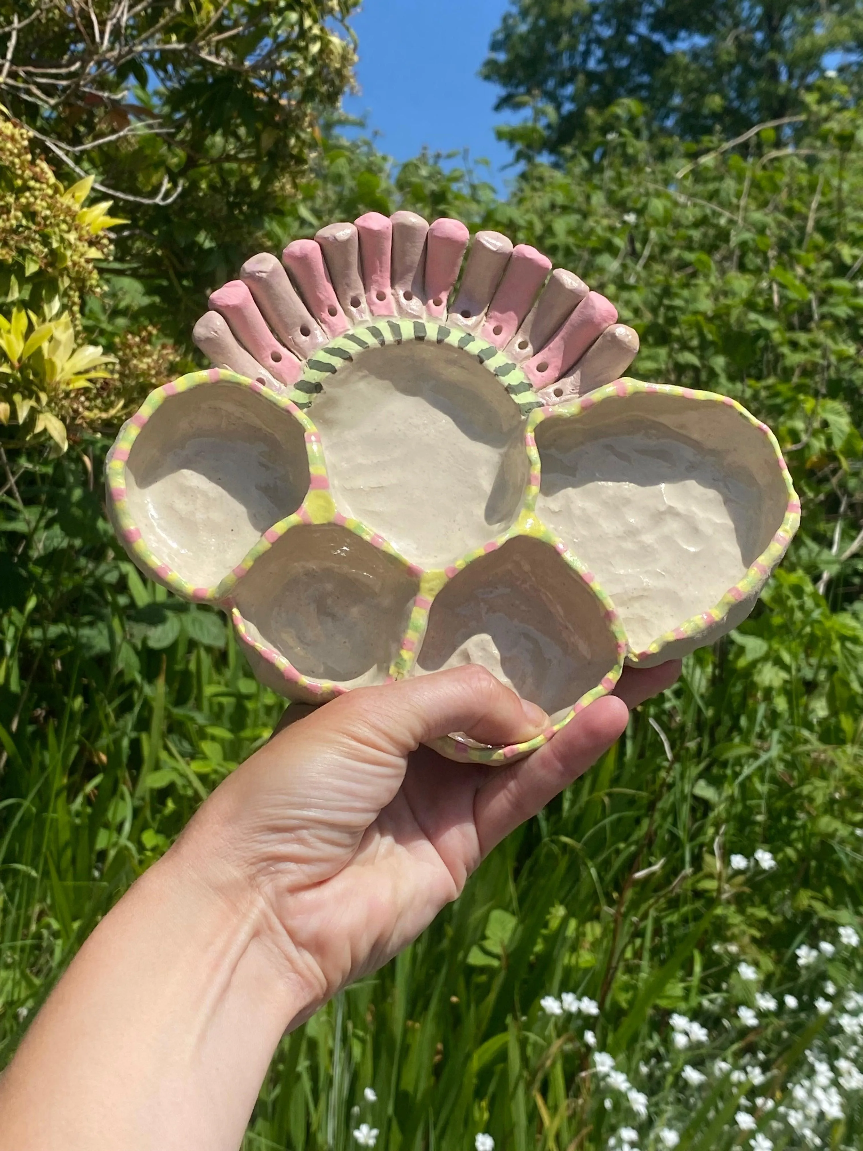 alter dish pink fingers