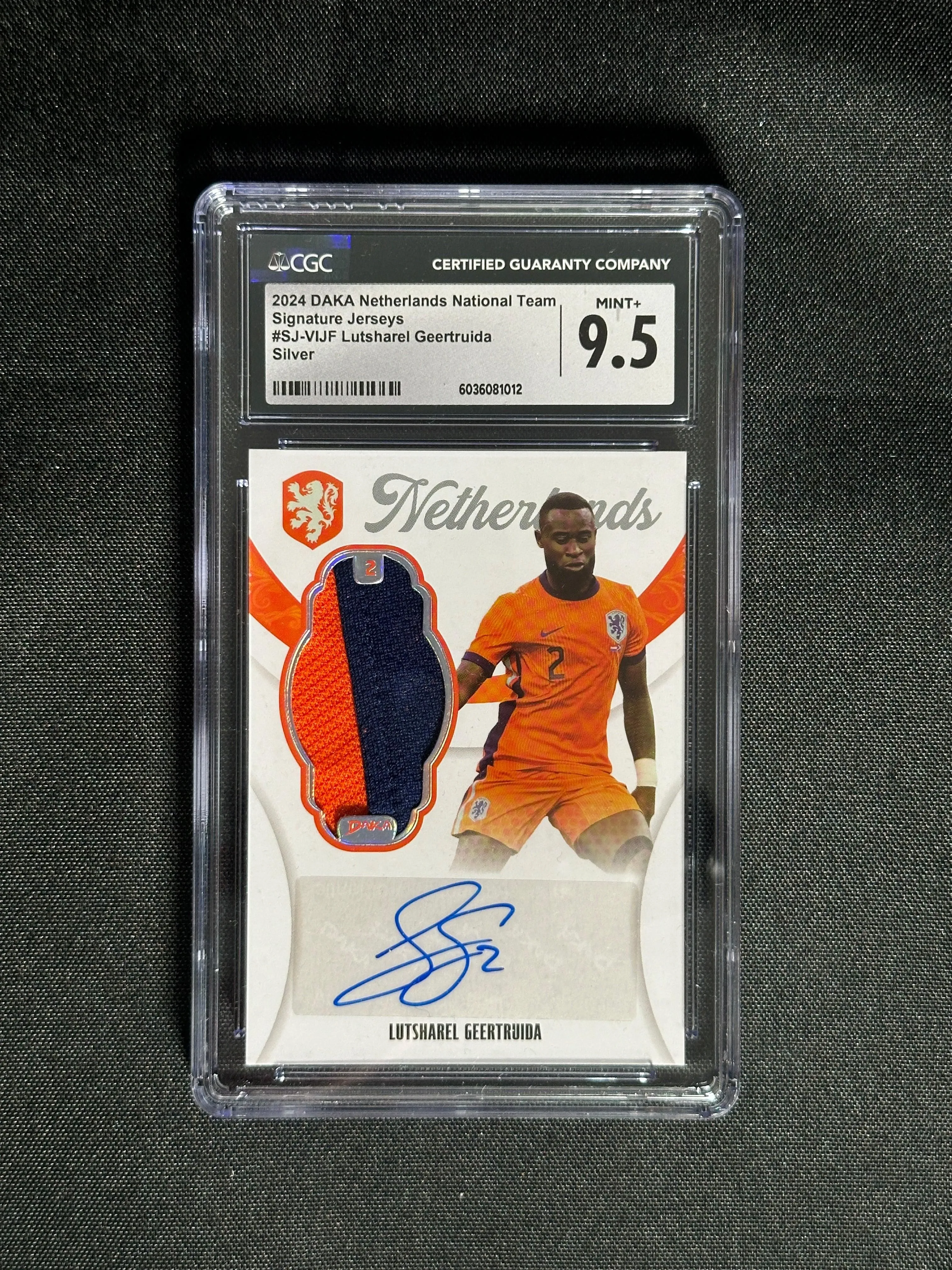 Lutsharel Geertruida Autograph Patch 15/40 - DAKA Netherlands 2024