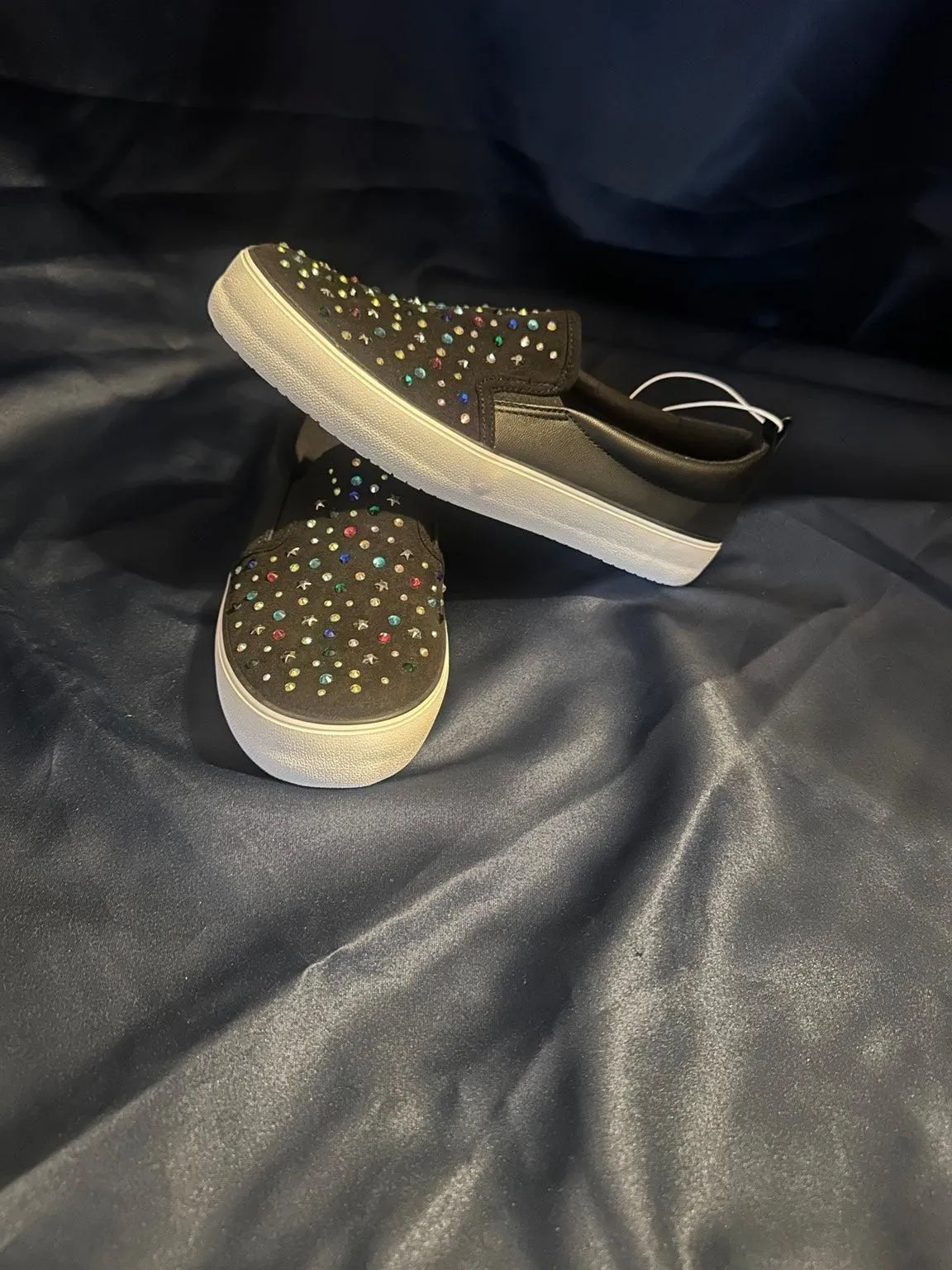 Art Class Hanna Rhinestone Slip-On Sneakers Girls Size 5 NWT