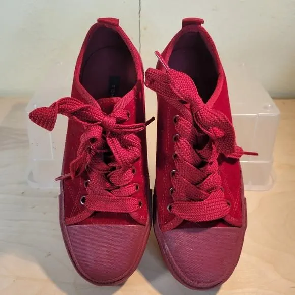 Product image for Womans Tommy Hilfiger Taylaa Suede Sneakers Red Size 6M
