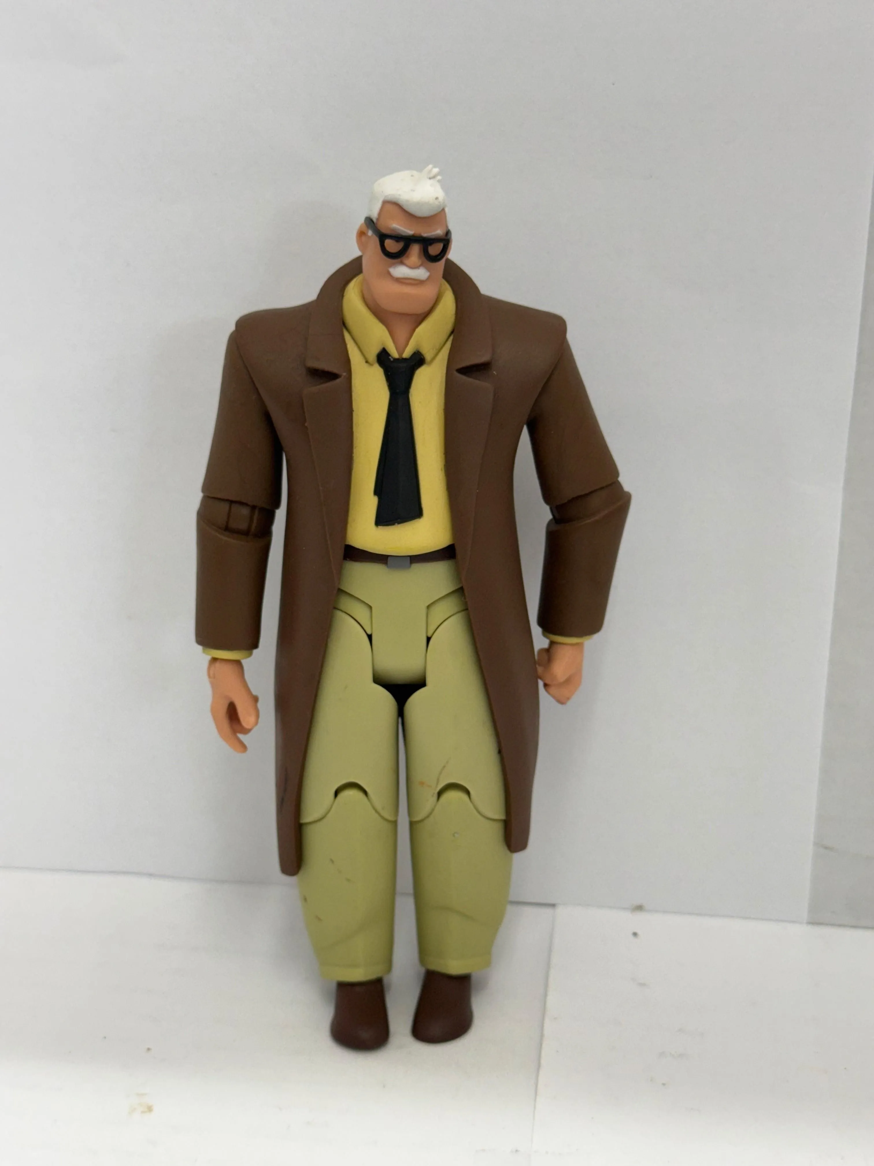 DC Collectibles Batman The Animated Series Commissioner Gordon Action Figure