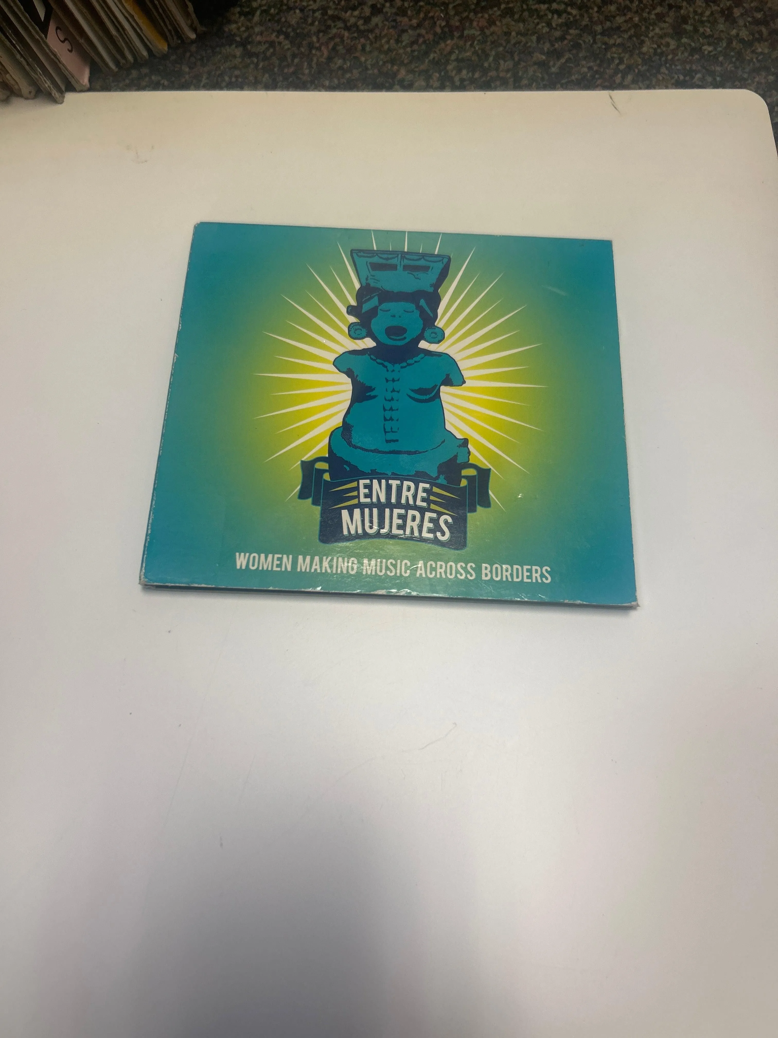 Various - Entre Mujeres: Women Making Music Across Borders (CD)