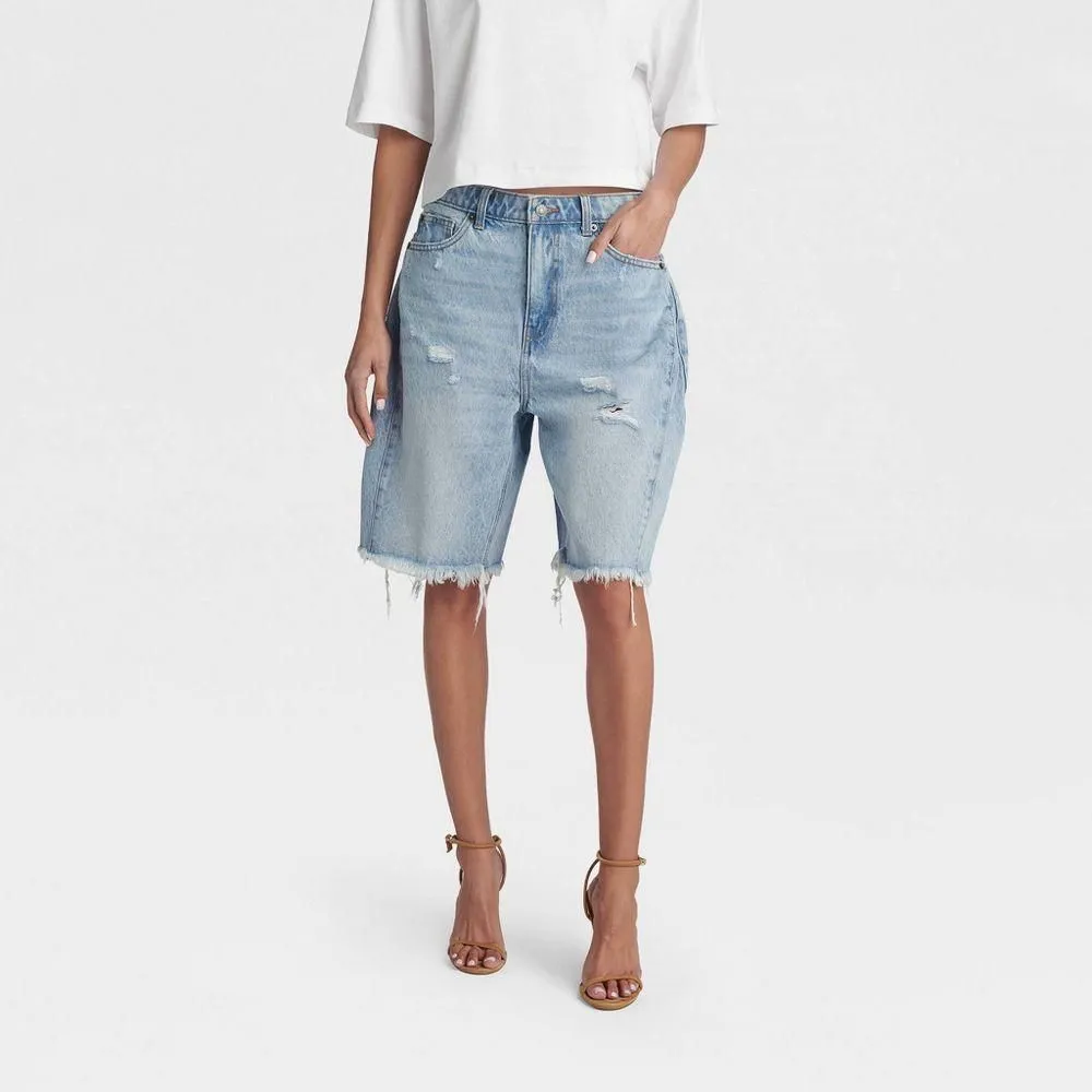 New without Tags - Size: 0 - KBB by KAHLANA Women's Low-Rise Wide Leg 'The Distressed Rachel Shorts' -