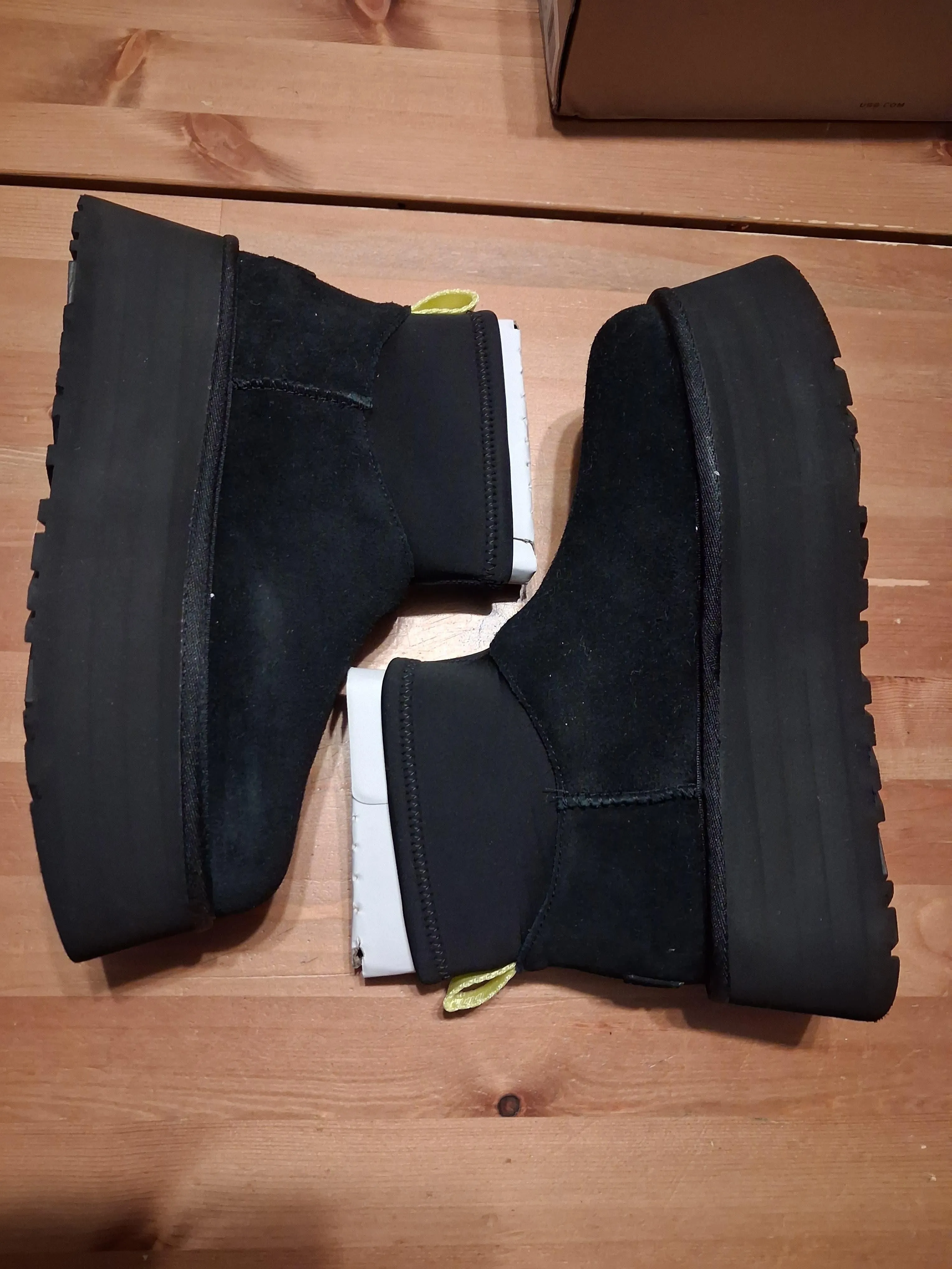 UGG W Classic Mini Dipper black (38)(1168170)