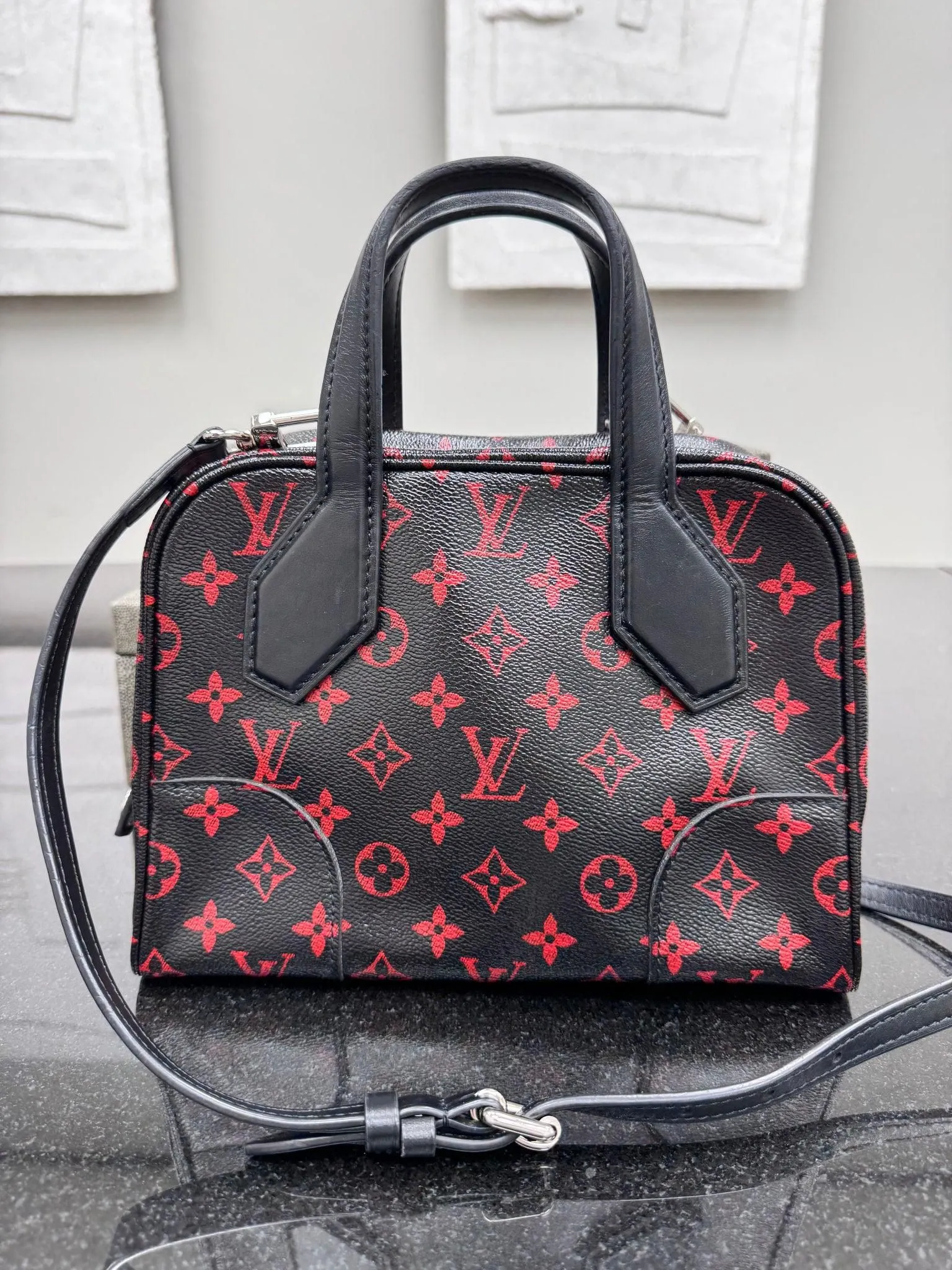 Louis Vuitton Infrarouge Monogram Dora Soft BB 2way Bag