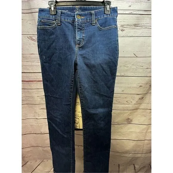 Product image for St. John’s Bay size 6 straight leg jeans (#1862)