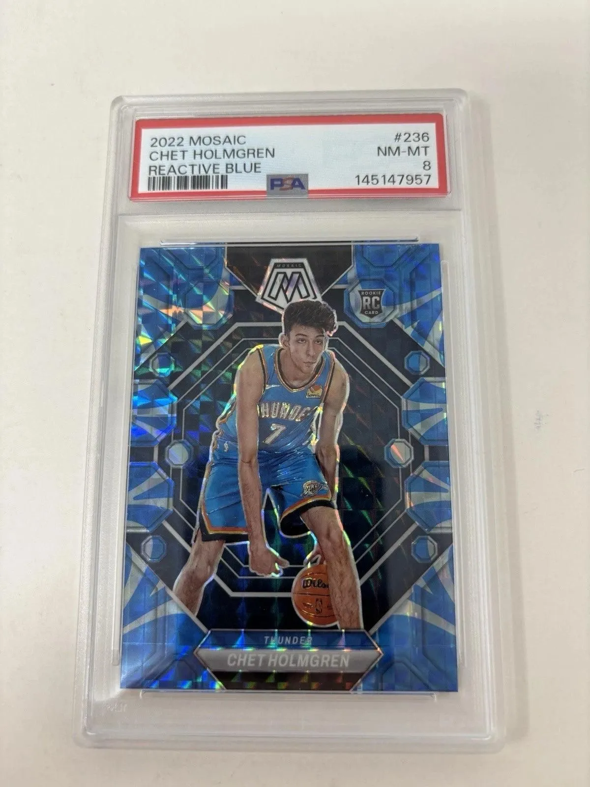 2022 Panini Mosaic Chet Holmgren Rookie Card Reactive Blue PSA 8