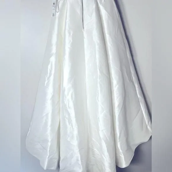 Calvin Klein Women's High-Low V-Neck Gown - White - 6