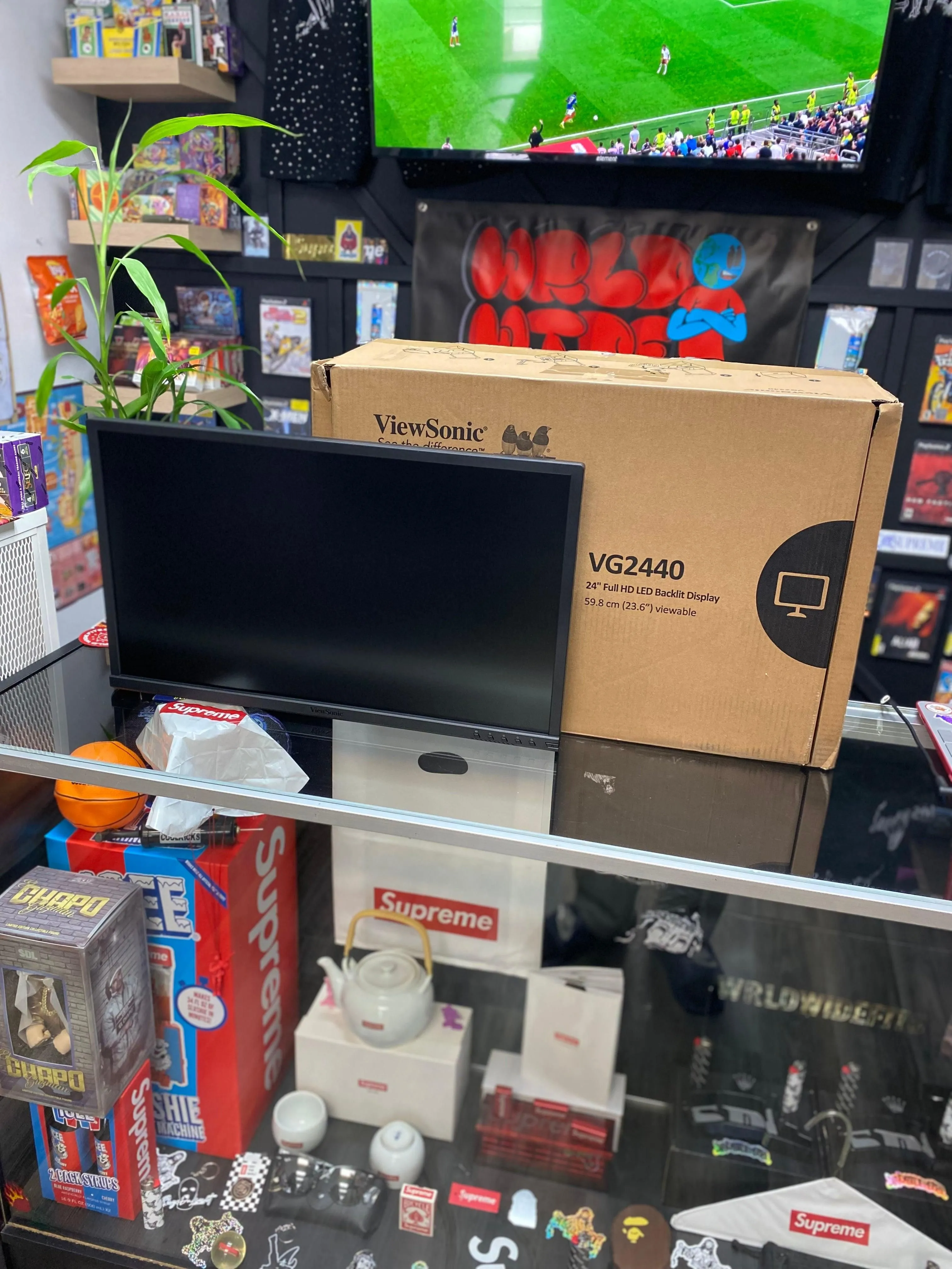 PC Monitor Full HD 24”