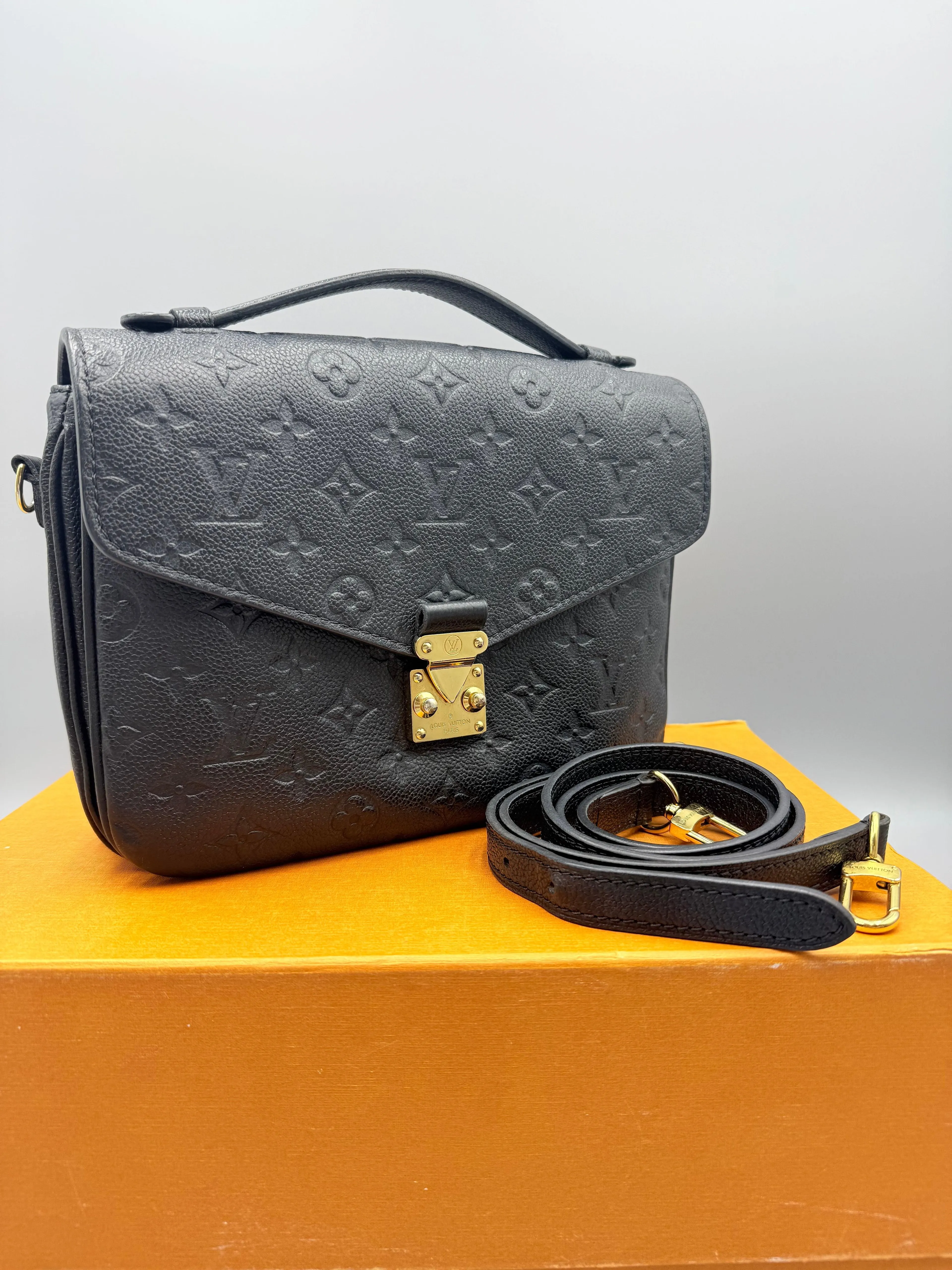 Louis Vuitton Pochette Metis Noir Monogram Empreinte with strap