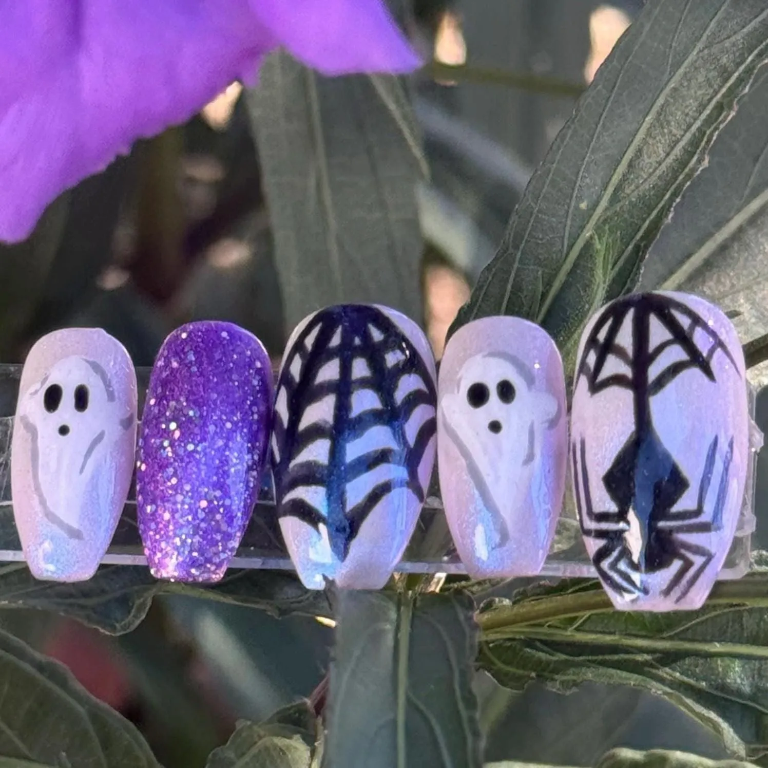 Spooky Chic Ghosts | Halloween Series | Press-On Nail Set
