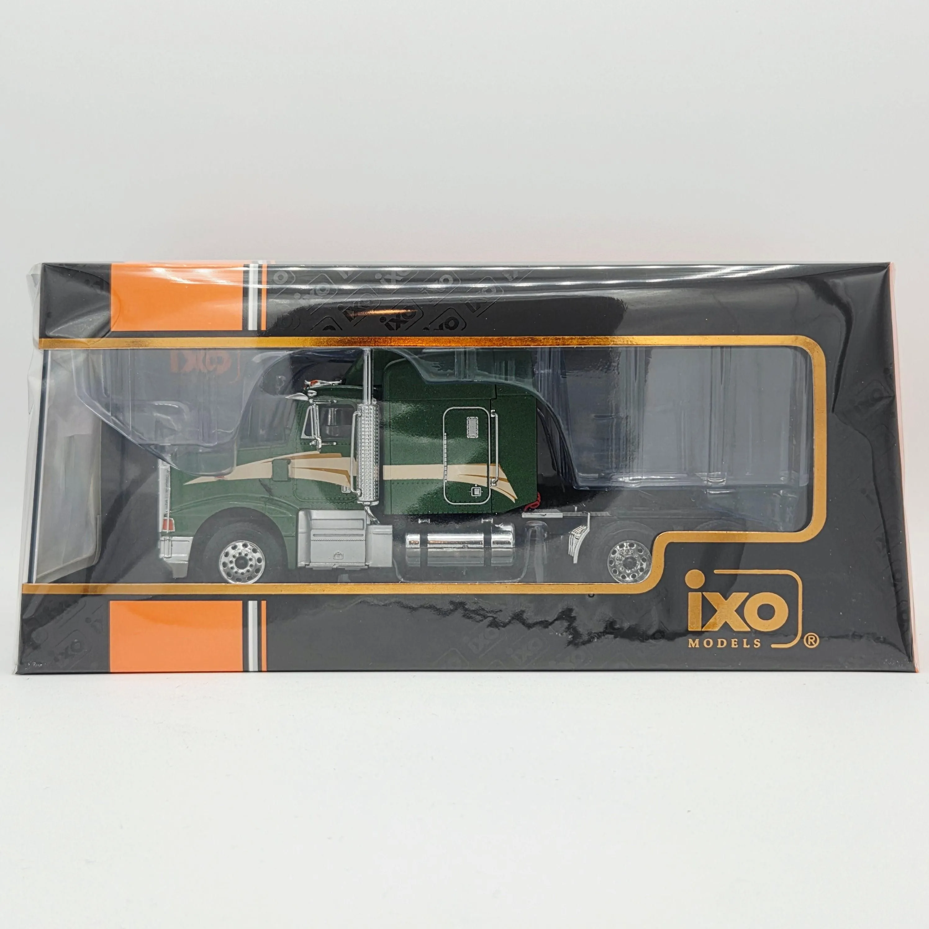 iXO Model Cars '98 Peterbilt 377 A/E Semi Truck Cab - 1:43 scale, Metallic Green (2026)