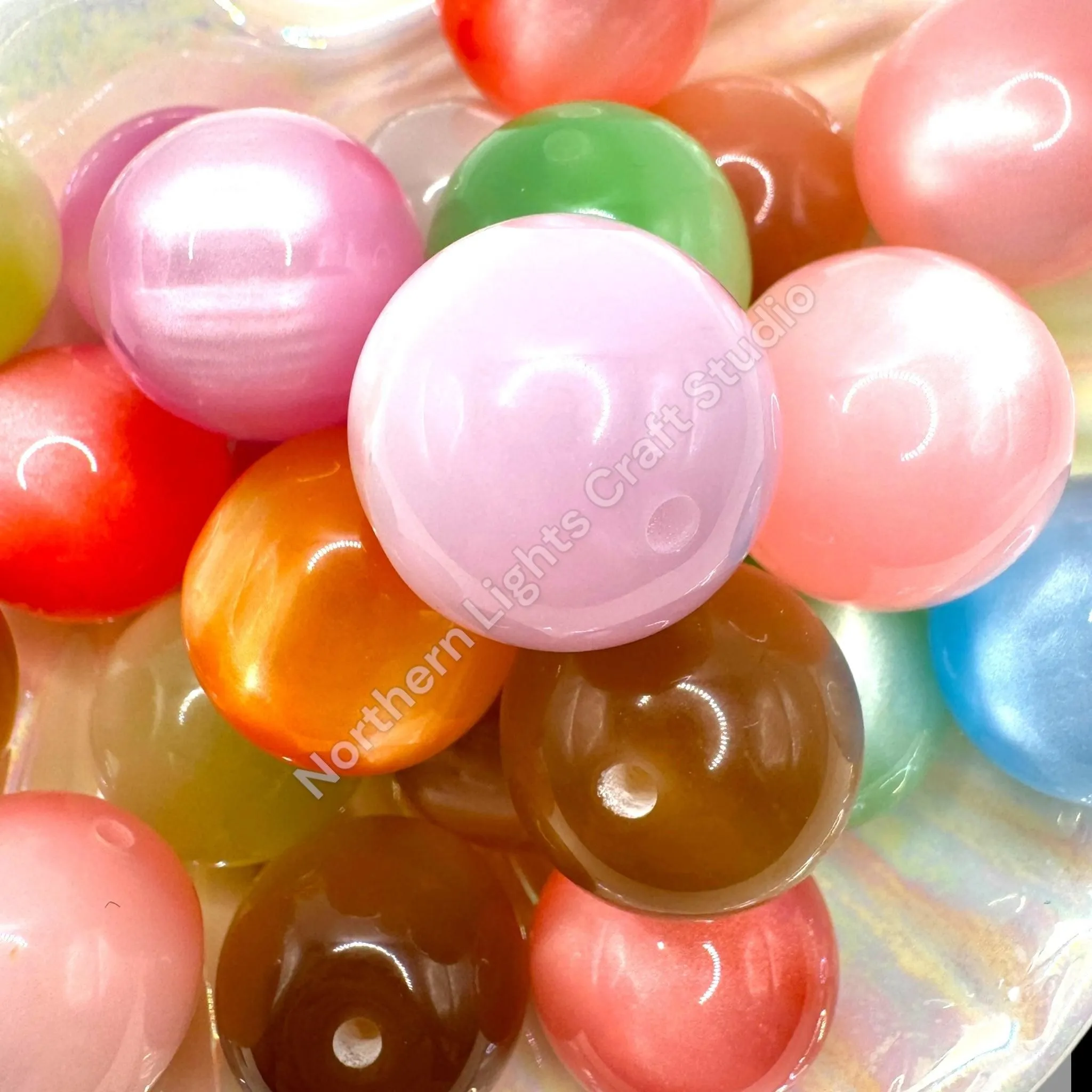 20mm Cat's Eye Glitter Beads - 10 pcs.