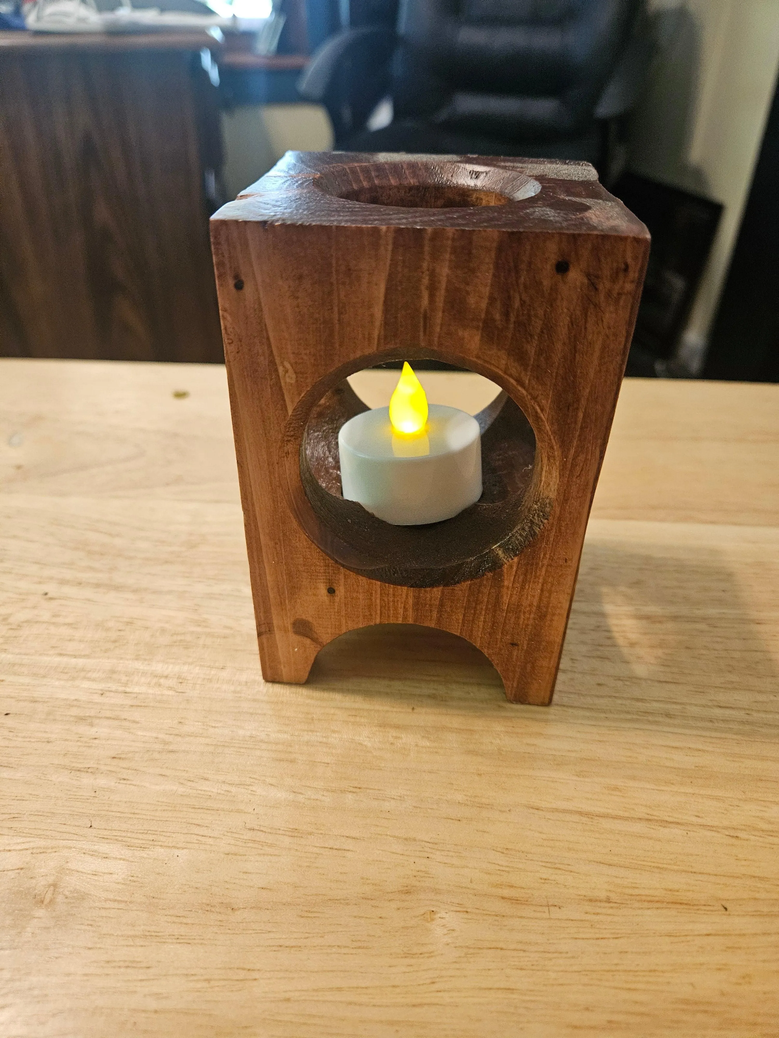 Candle Holder single lite made w/ Pine