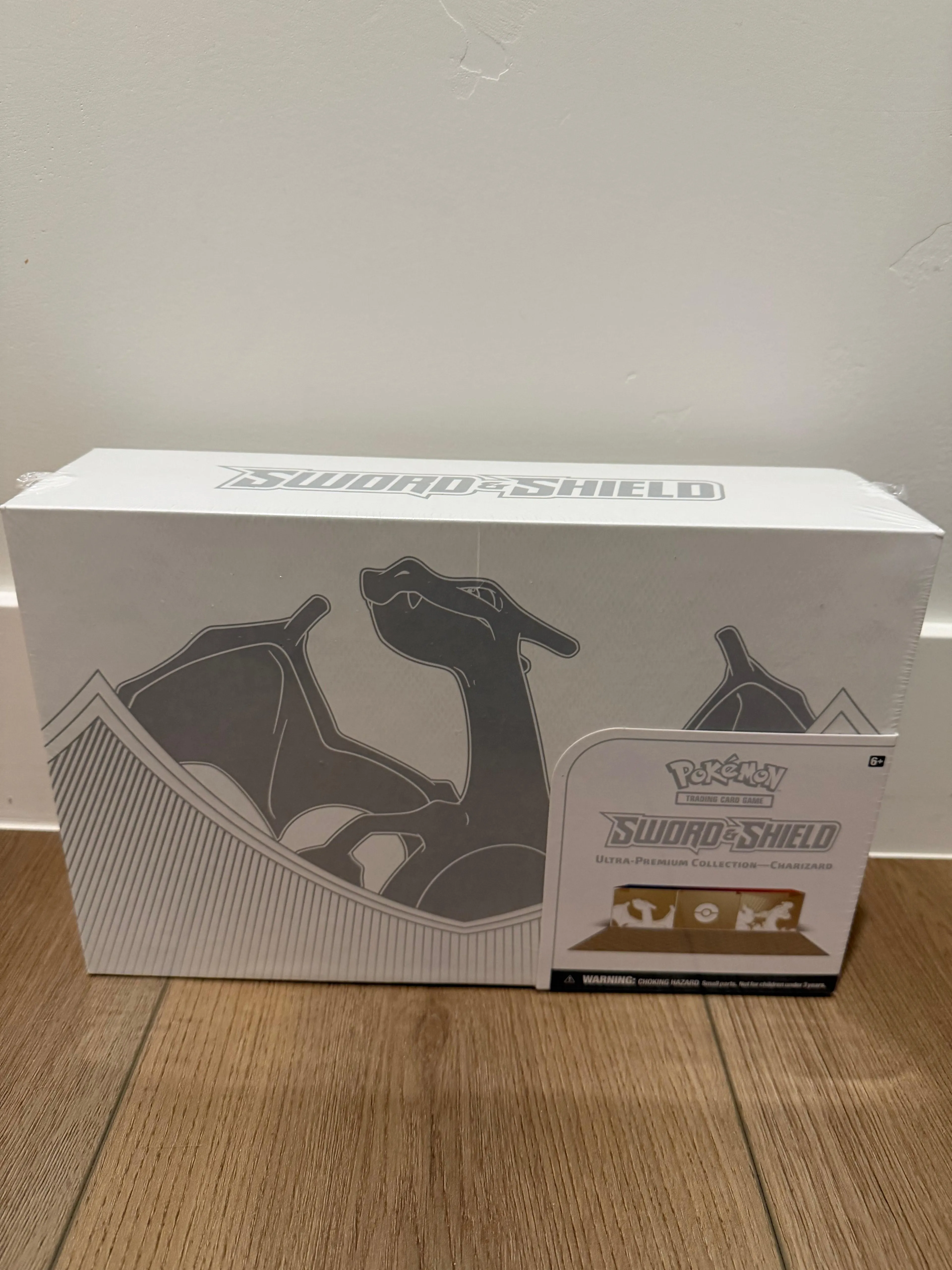 Sword & Shield Ultra-Premium Collection: Charizard - SWSH11: Lost Origin (SWSH11)