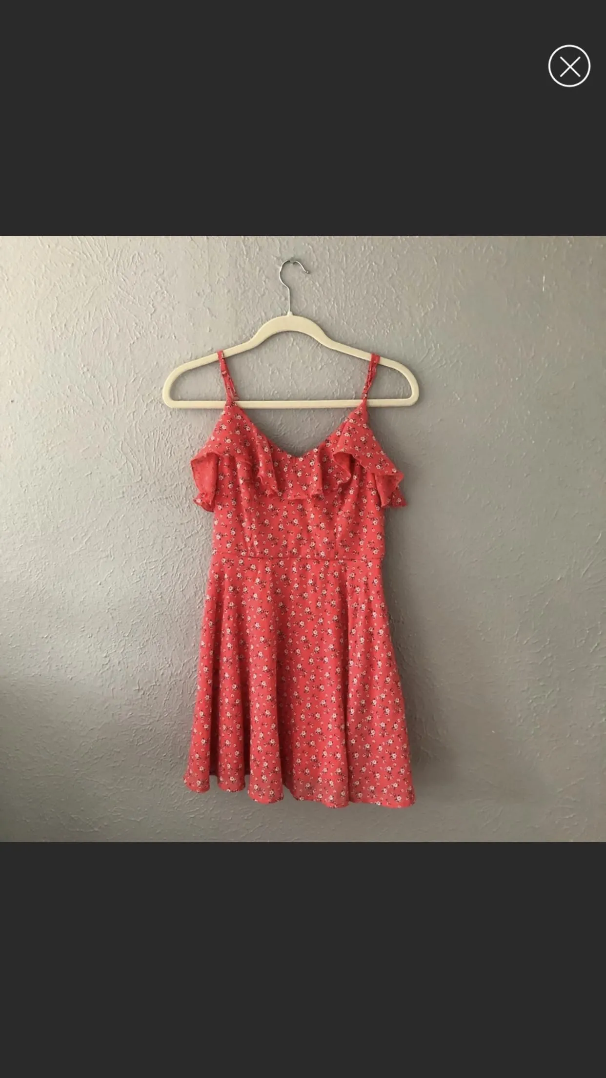 Listing Image Blurred Background