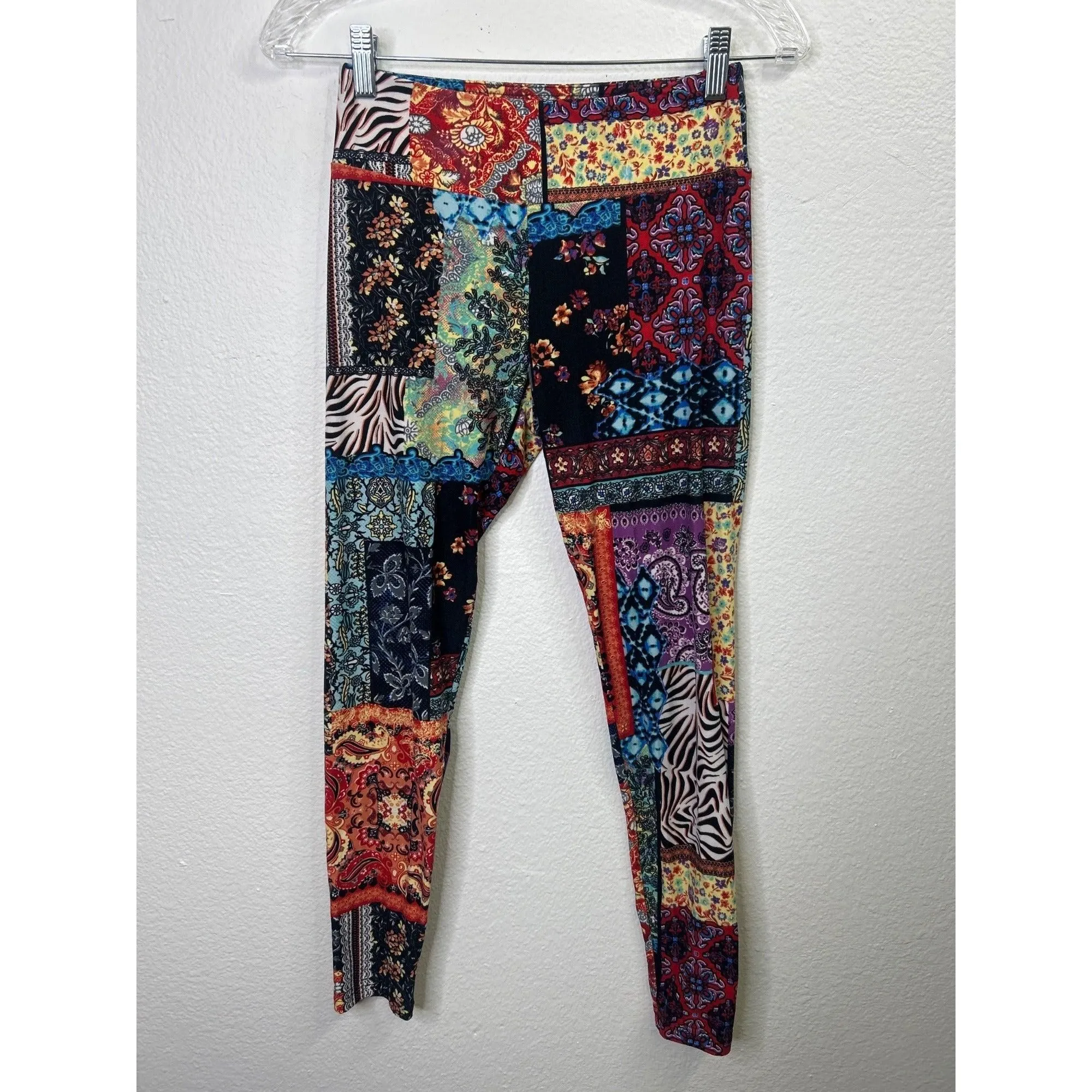 #1069 No Boundaries Womens Patchwork Leggings Size Small S/CH