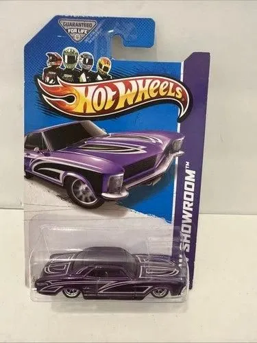 Hot Wheels Super Treasure Hunt '64 Buick Riviera Diecast Model Car